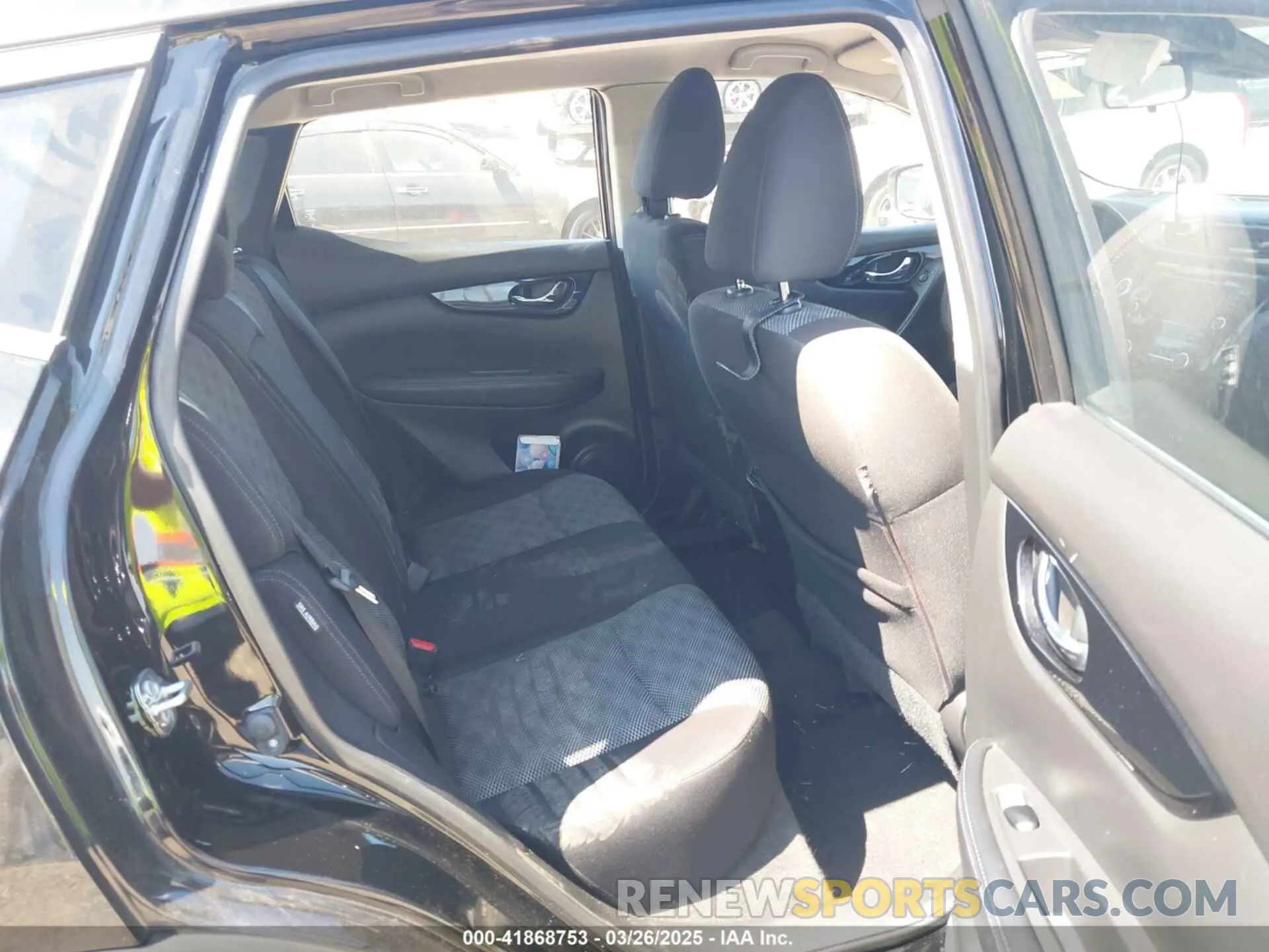 8 Photograph of a damaged car JN1BJ1CV5LW548678 NISSAN ROGUE SPORT 2020