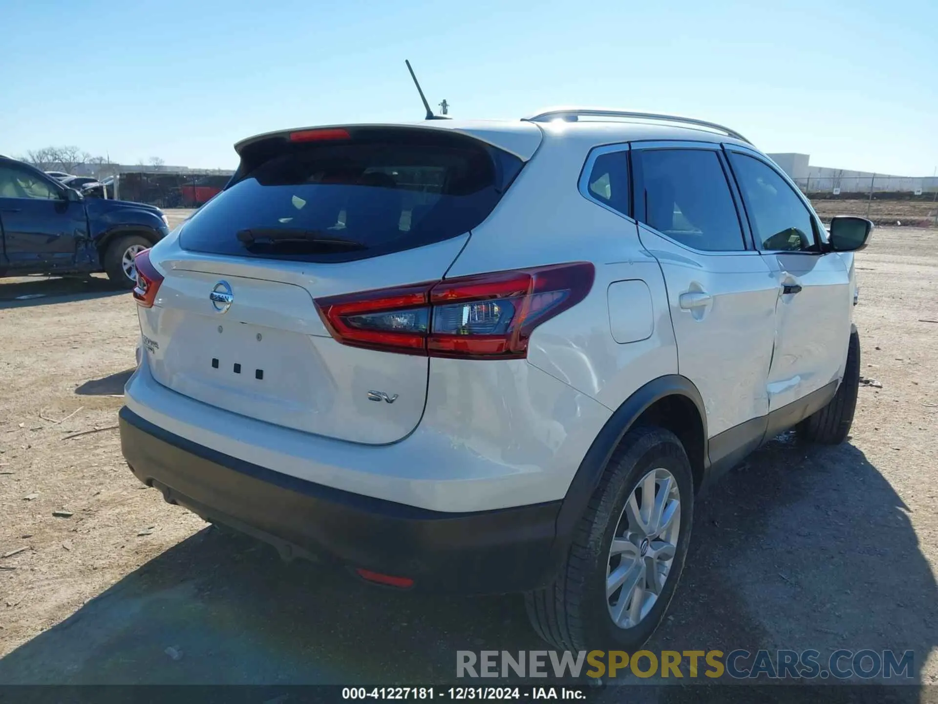 4 Photograph of a damaged car JN1BJ1CV6LW258272 NISSAN ROGUE SPORT 2020