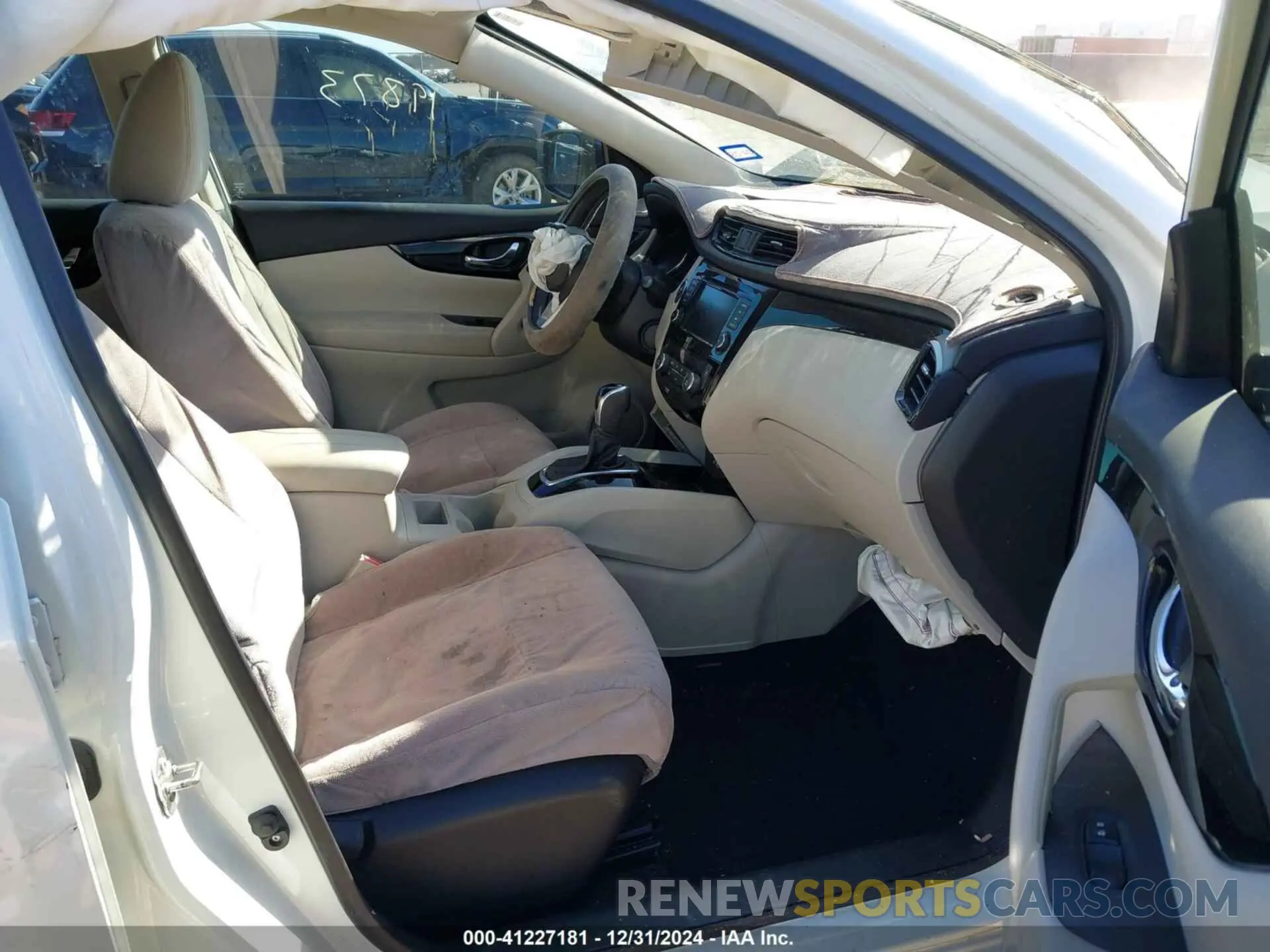 5 Photograph of a damaged car JN1BJ1CV6LW258272 NISSAN ROGUE SPORT 2020