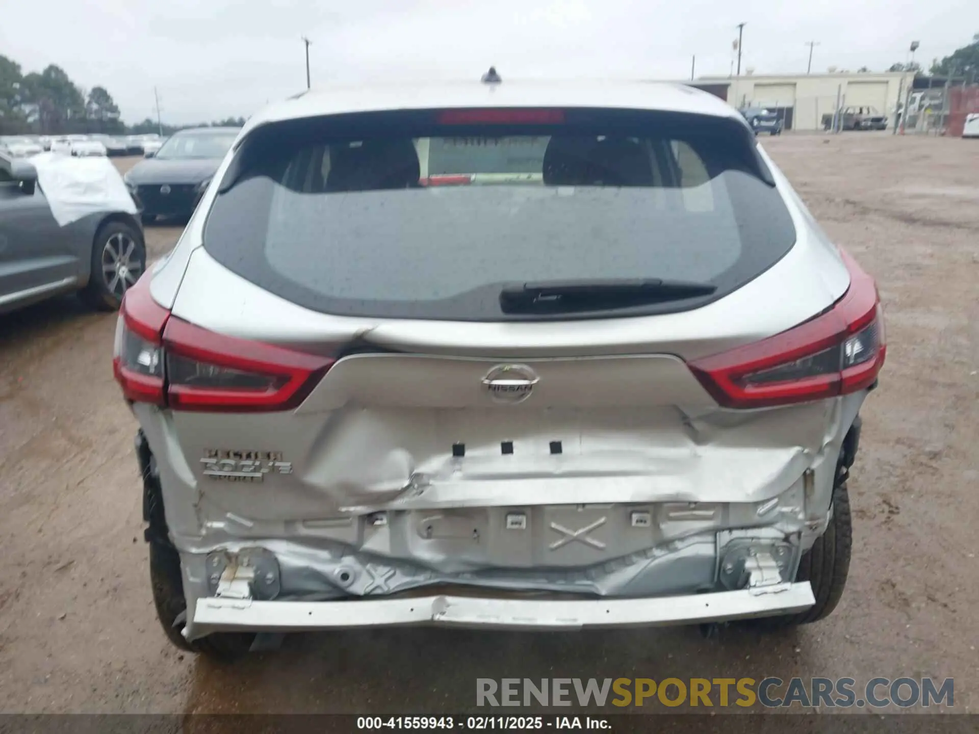 17 Photograph of a damaged car JN1BJ1CV6LW269014 NISSAN ROGUE SPORT 2020