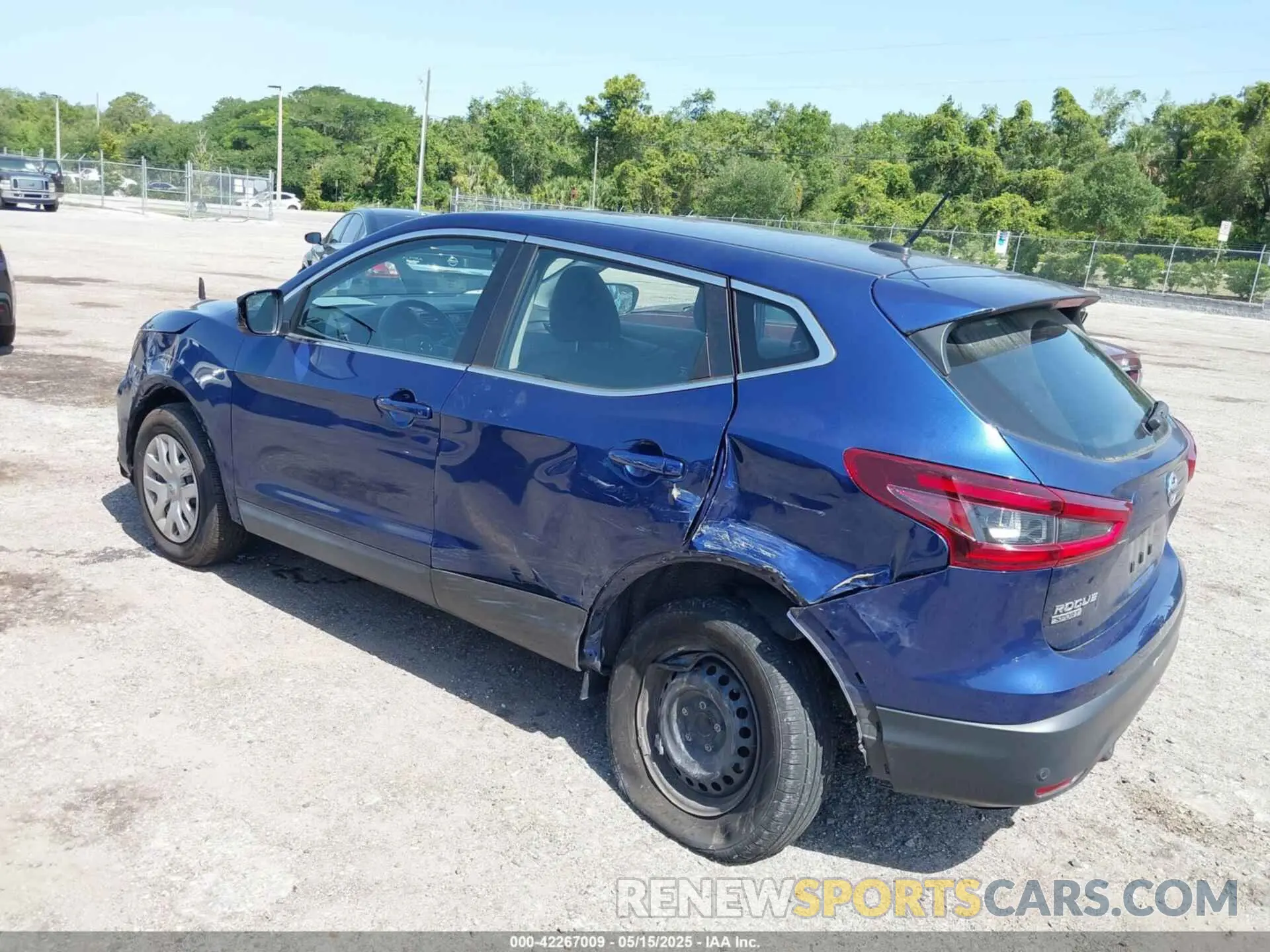 3 Photograph of a damaged car JN1BJ1CV6LW269286 NISSAN ROGUE SPORT 2020