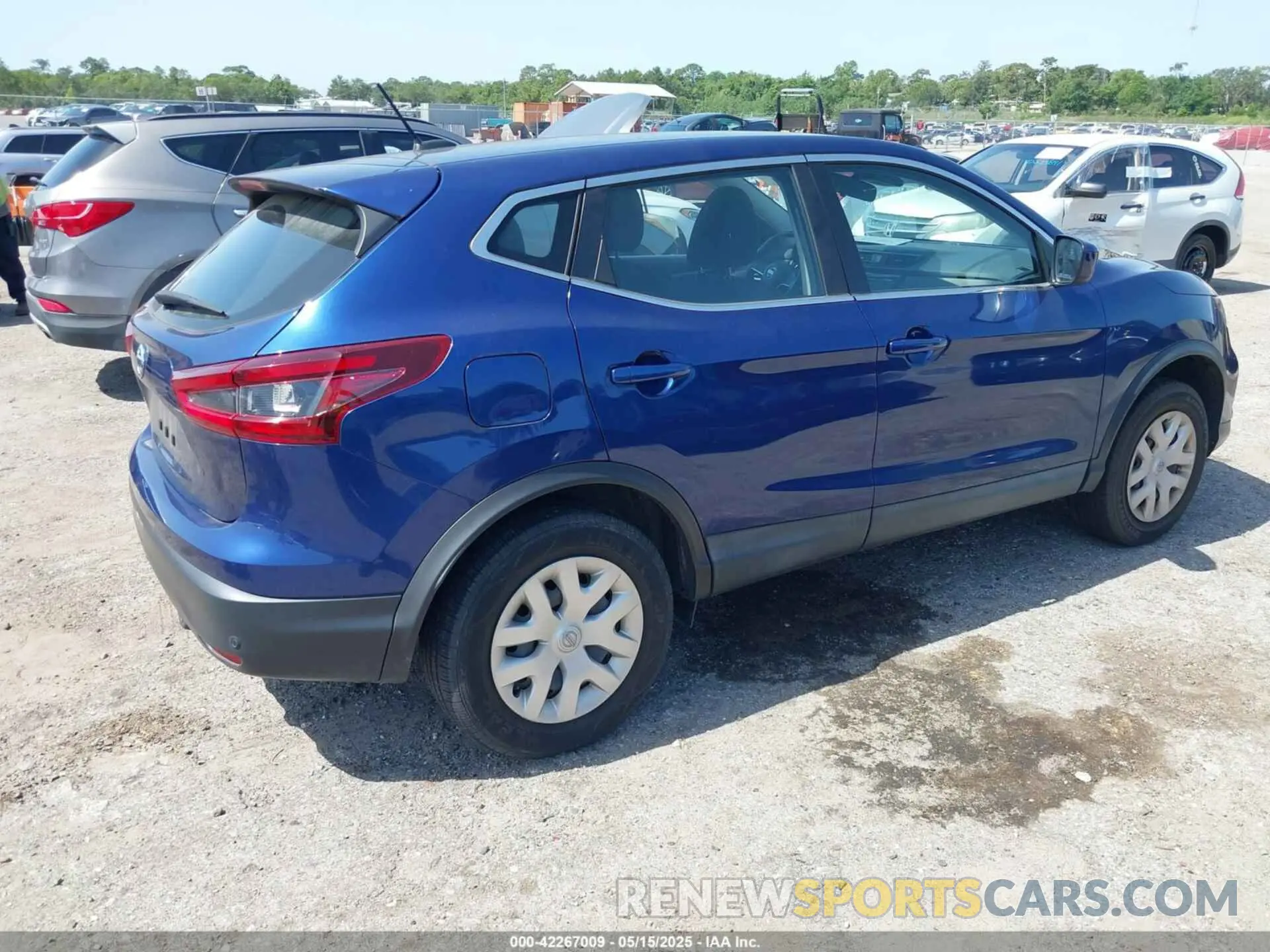 4 Photograph of a damaged car JN1BJ1CV6LW269286 NISSAN ROGUE SPORT 2020
