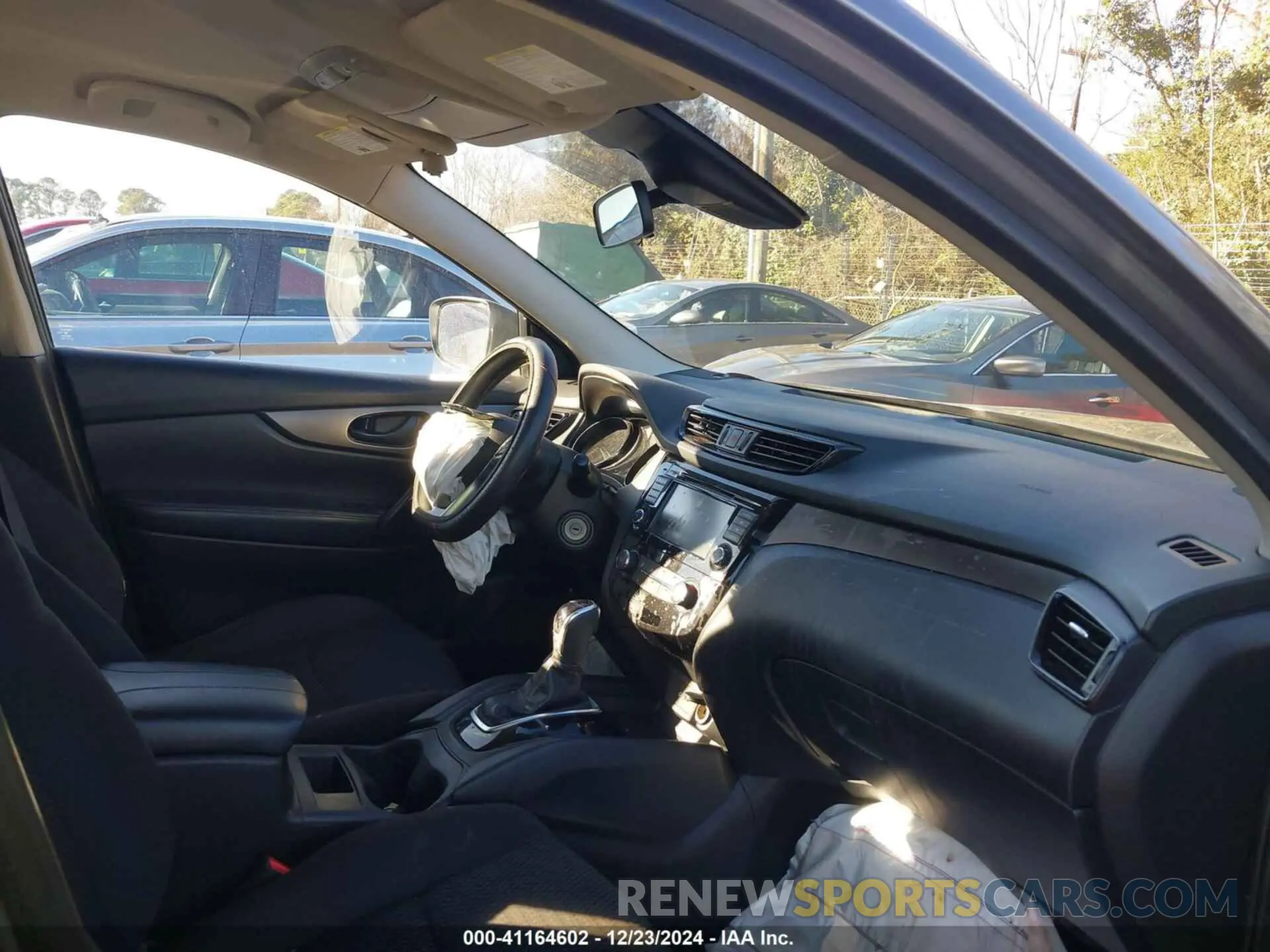 5 Photograph of a damaged car JN1BJ1CV6LW271099 NISSAN ROGUE SPORT 2020