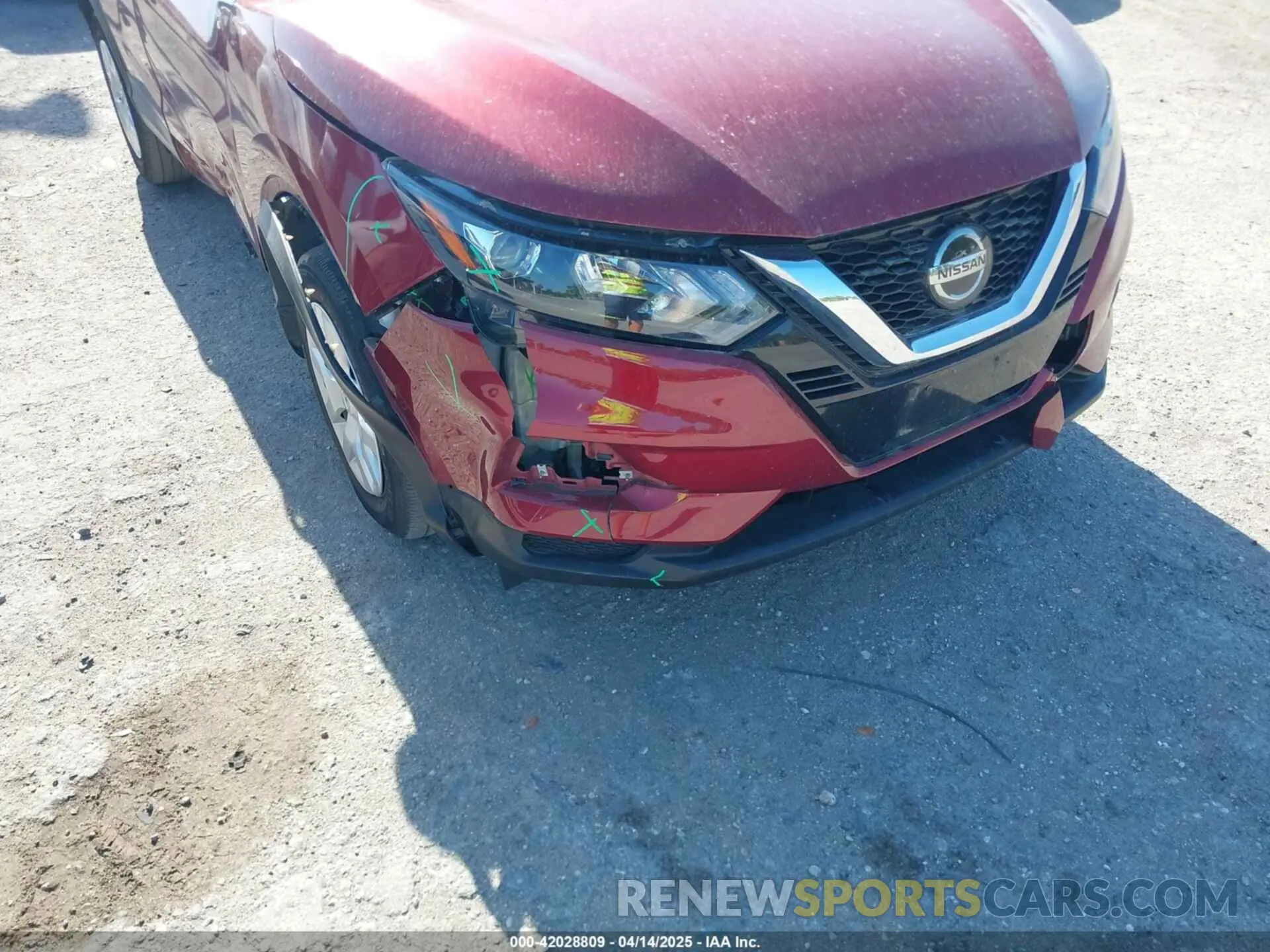 18 Photograph of a damaged car JN1BJ1CV6LW278487 NISSAN ROGUE SPORT 2020