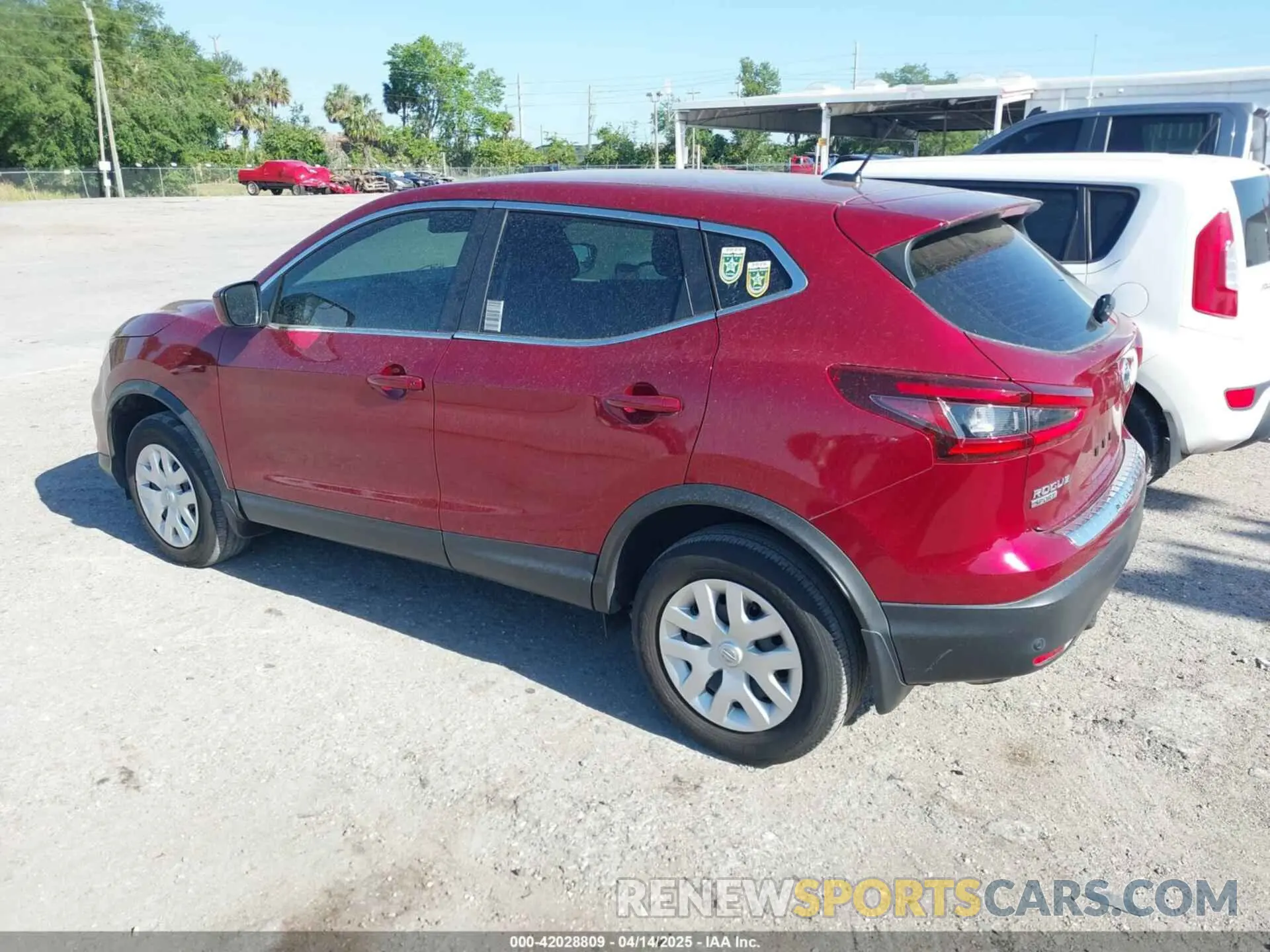 3 Photograph of a damaged car JN1BJ1CV6LW278487 NISSAN ROGUE SPORT 2020