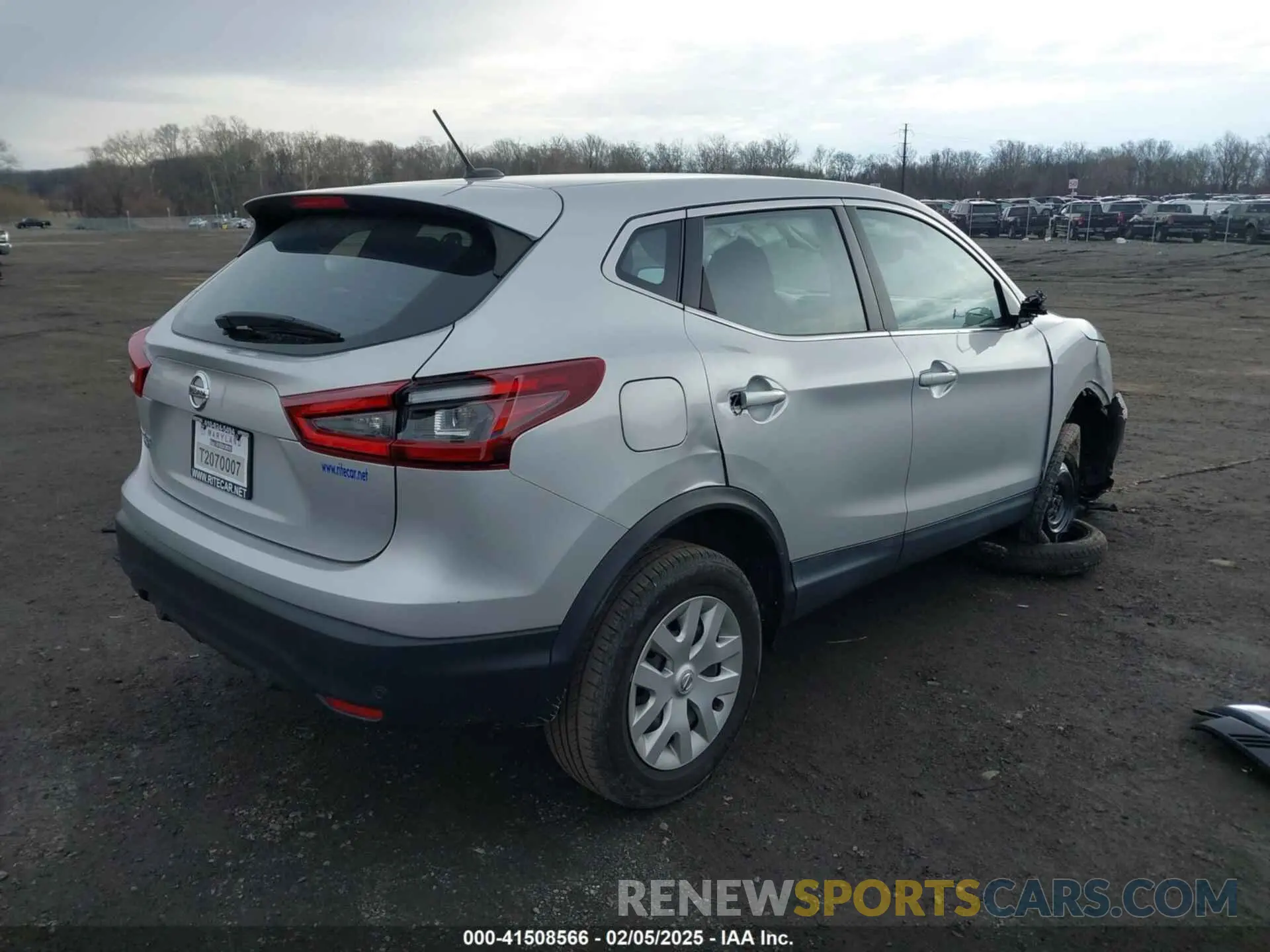 4 Photograph of a damaged car JN1BJ1CV6LW545627 NISSAN ROGUE SPORT 2020