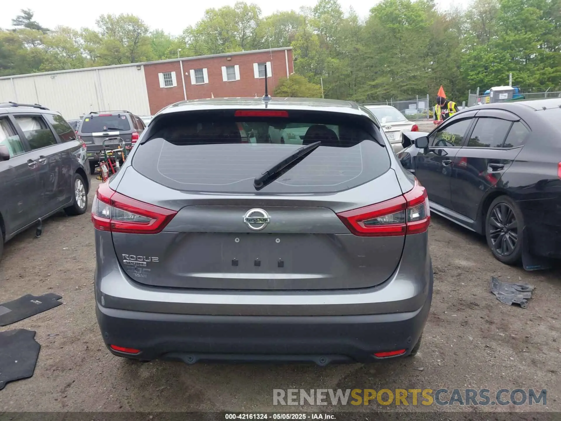 16 Photograph of a damaged car JN1BJ1CV7LW263187 NISSAN ROGUE SPORT 2020