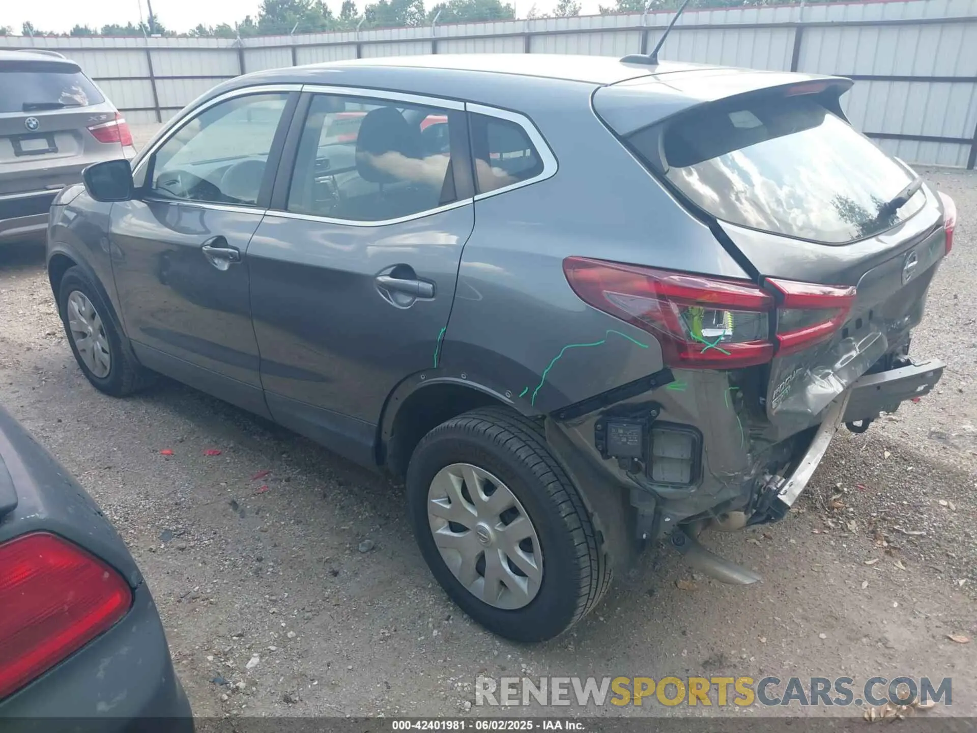 3 Photograph of a damaged car JN1BJ1CV7LW544020 NISSAN ROGUE SPORT 2020