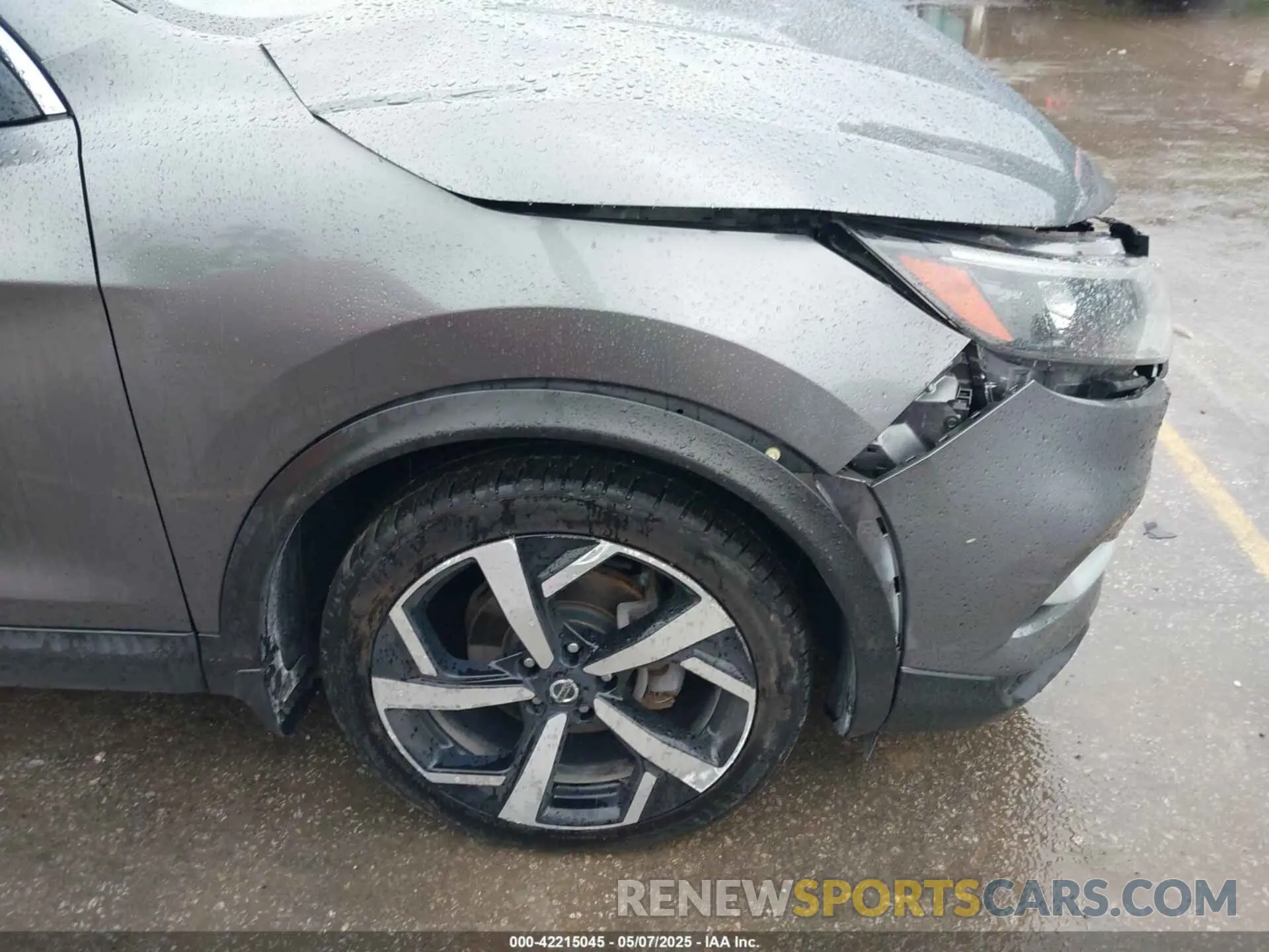 18 Photograph of a damaged car JN1BJ1CV8LW250299 NISSAN ROGUE SPORT 2020