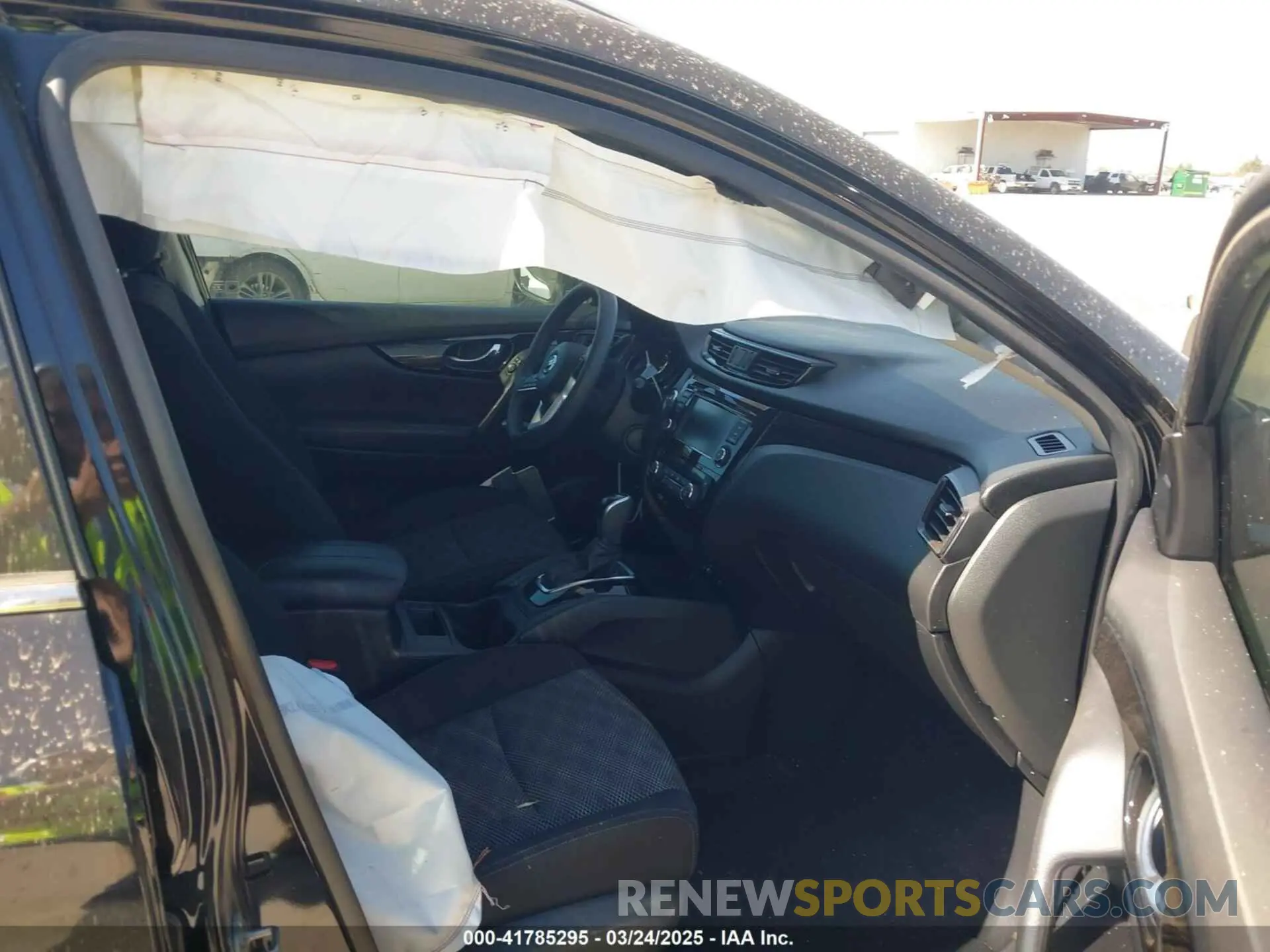 5 Photograph of a damaged car JN1BJ1CV8LW256376 NISSAN ROGUE SPORT 2020