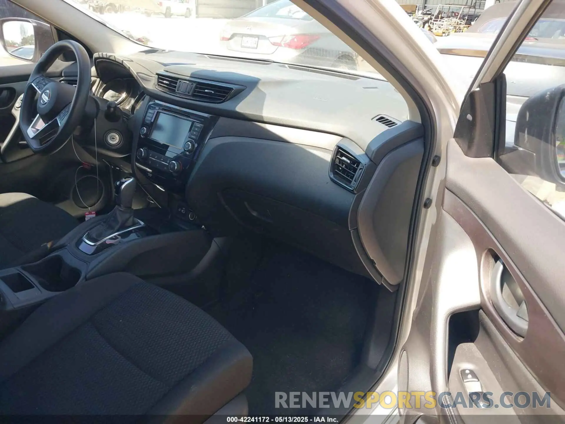 5 Photograph of a damaged car JN1BJ1CV8LW260556 NISSAN ROGUE SPORT 2020