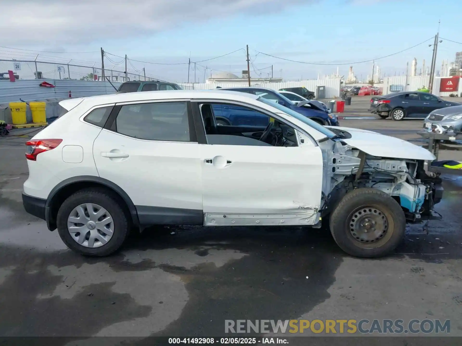 14 Photograph of a damaged car JN1BJ1CV8LW261853 NISSAN ROGUE SPORT 2020