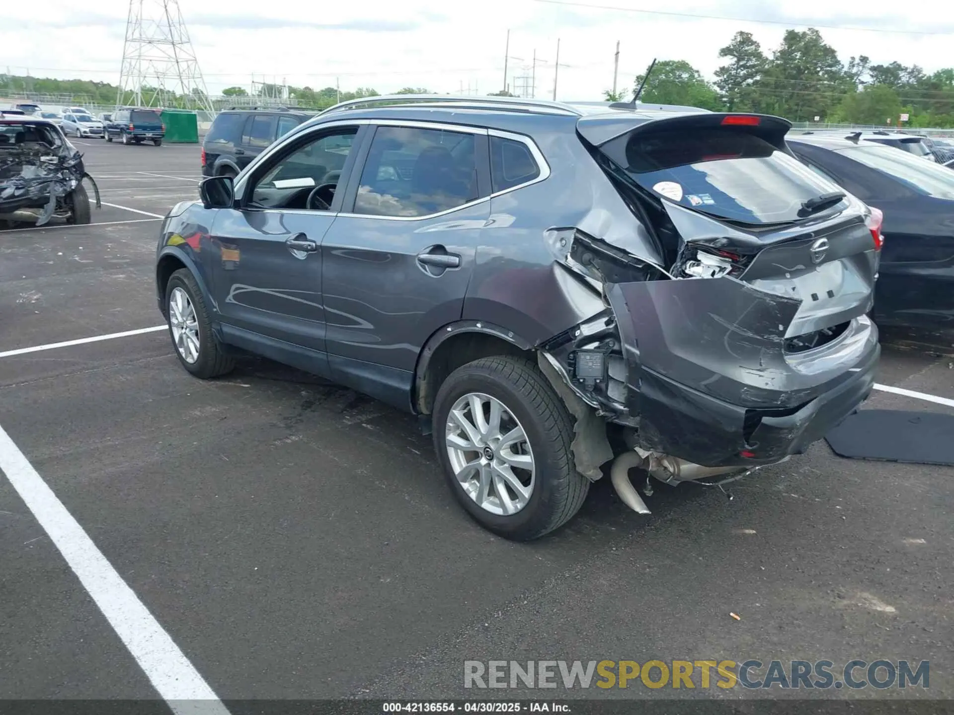 3 Photograph of a damaged car JN1BJ1CV8LW271945 NISSAN ROGUE SPORT 2020
