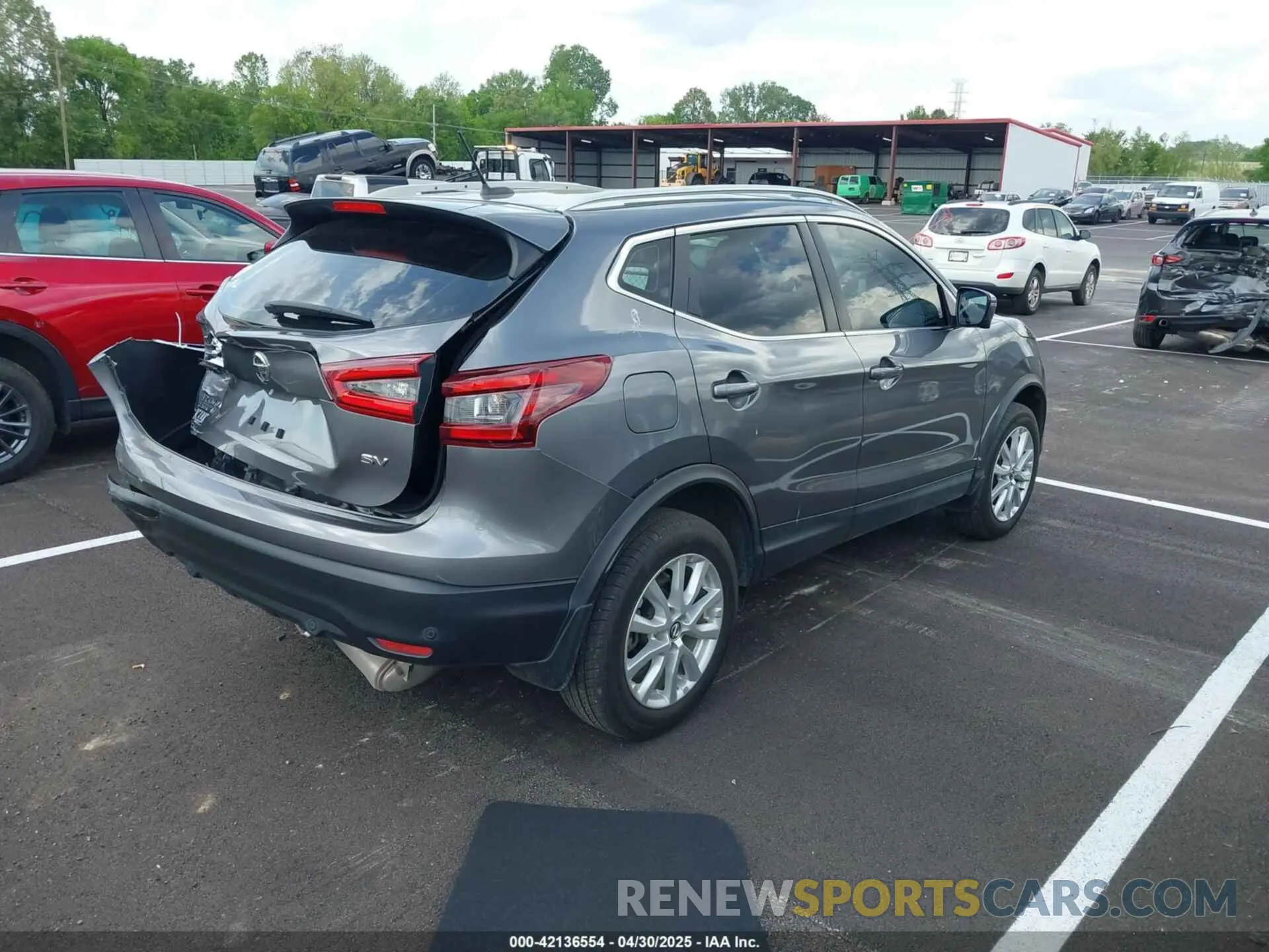 4 Photograph of a damaged car JN1BJ1CV8LW271945 NISSAN ROGUE SPORT 2020