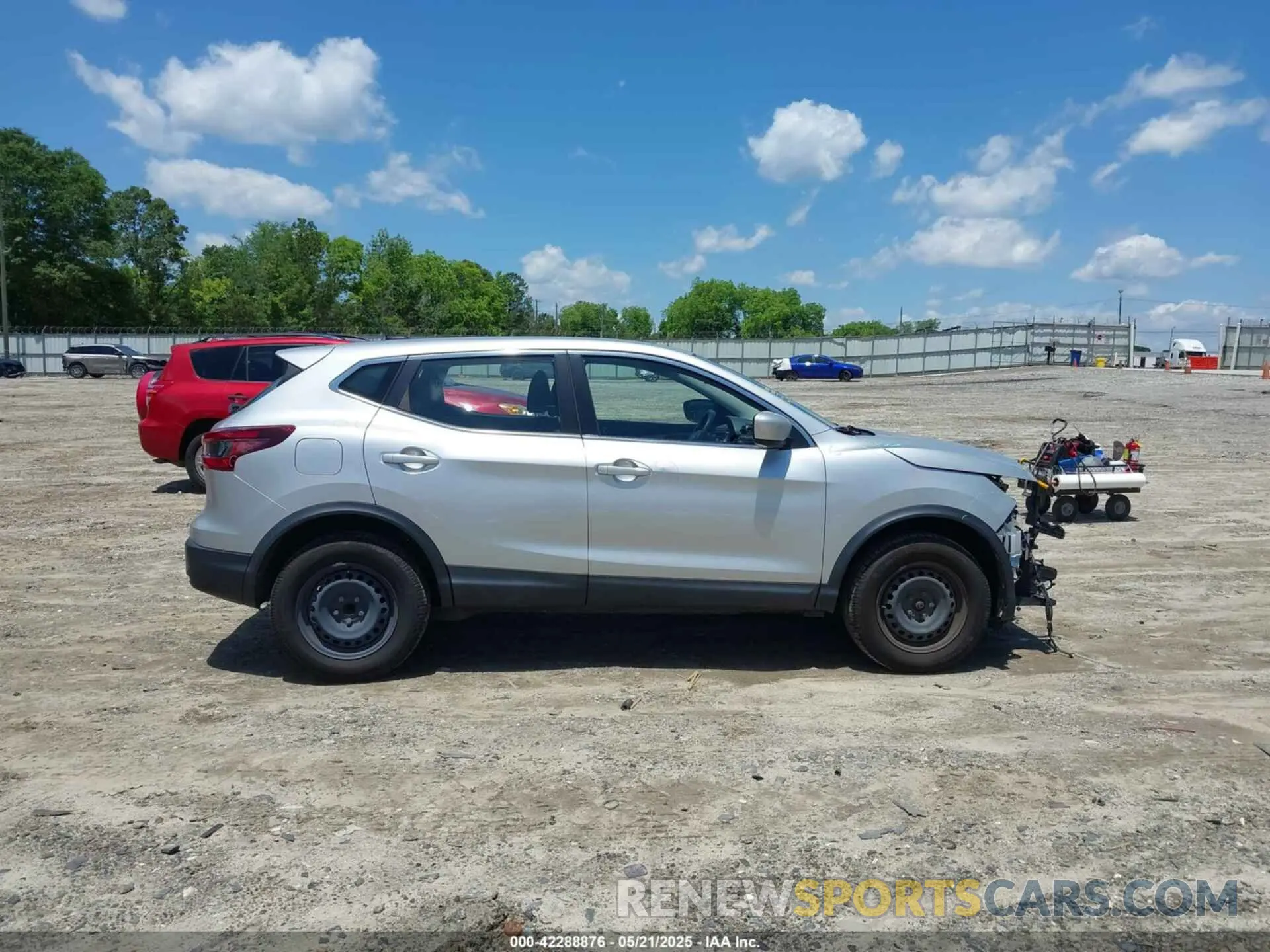 14 Photograph of a damaged car JN1BJ1CV8LW541871 NISSAN ROGUE SPORT 2020