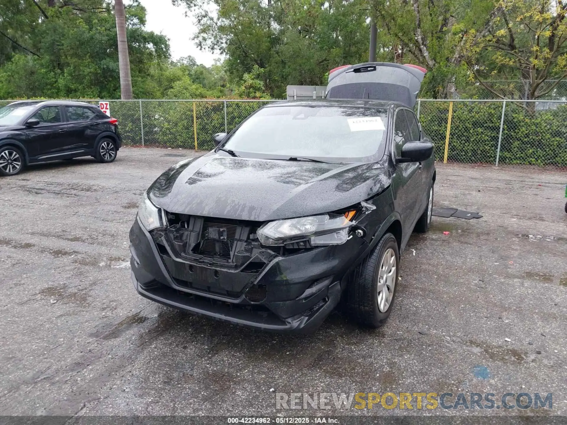 12 Photograph of a damaged car JN1BJ1CV8LW548013 NISSAN ROGUE SPORT 2020