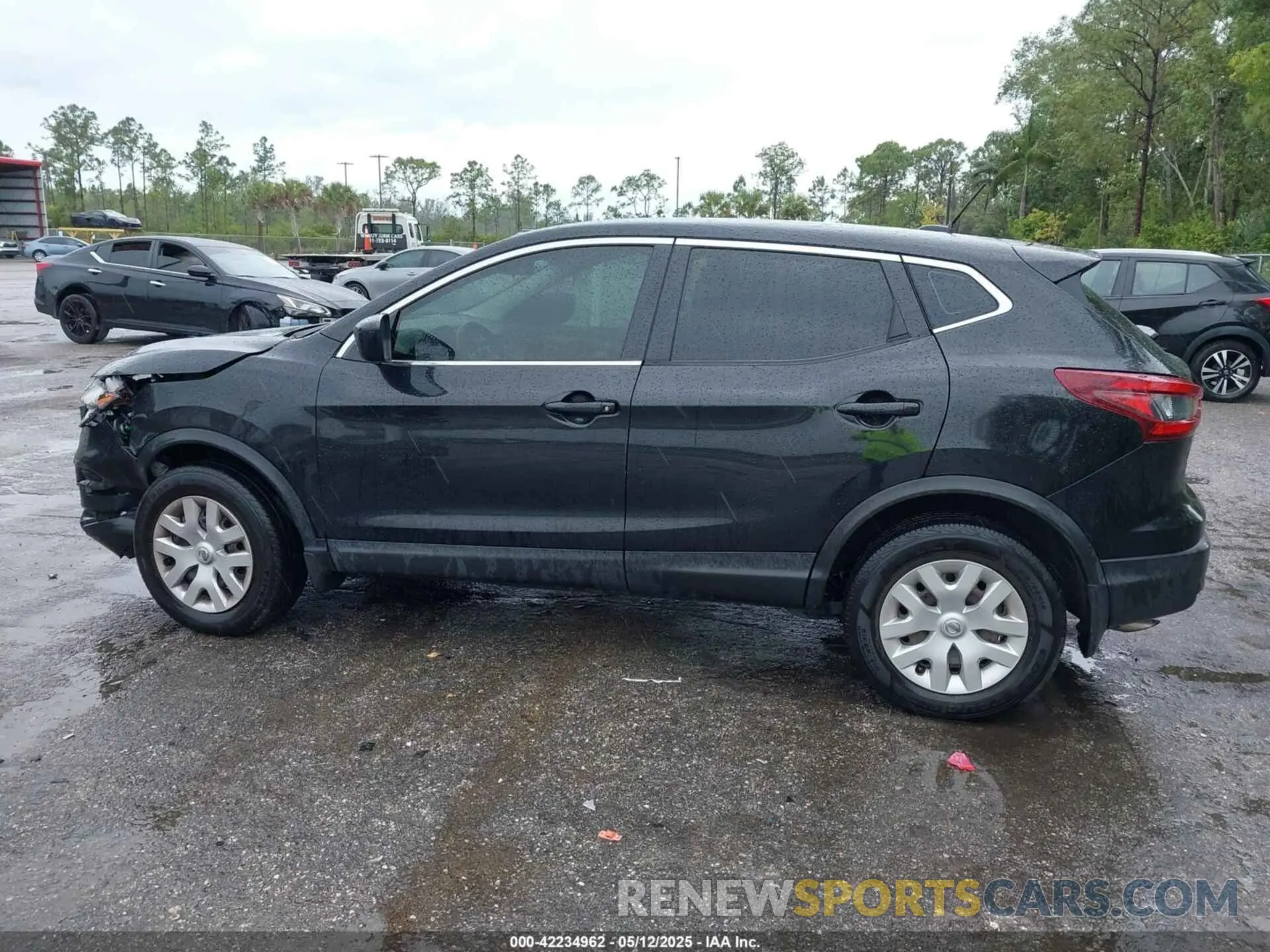 14 Photograph of a damaged car JN1BJ1CV8LW548013 NISSAN ROGUE SPORT 2020
