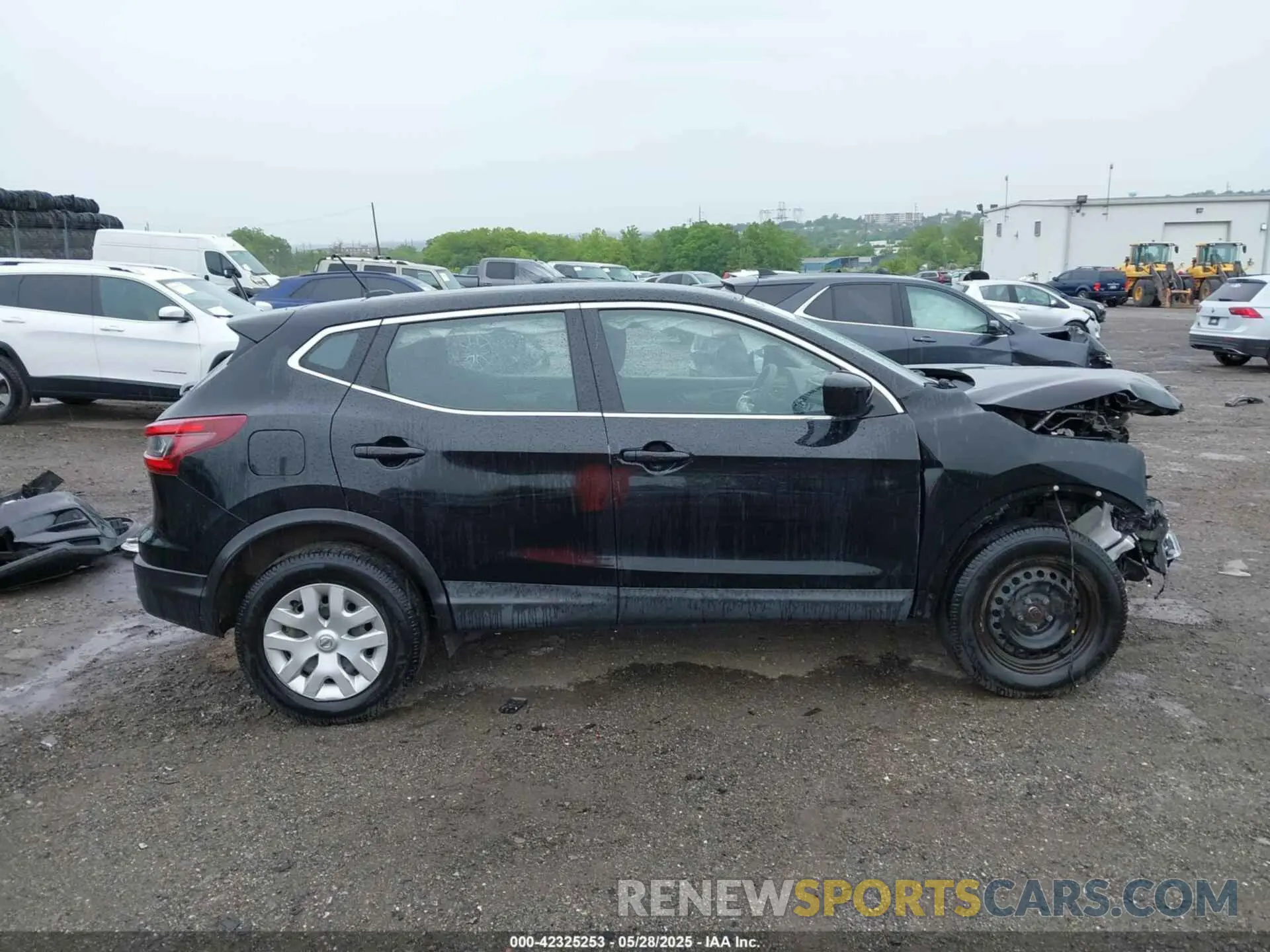 14 Photograph of a damaged car JN1BJ1CV9LW256578 NISSAN ROGUE SPORT 2020