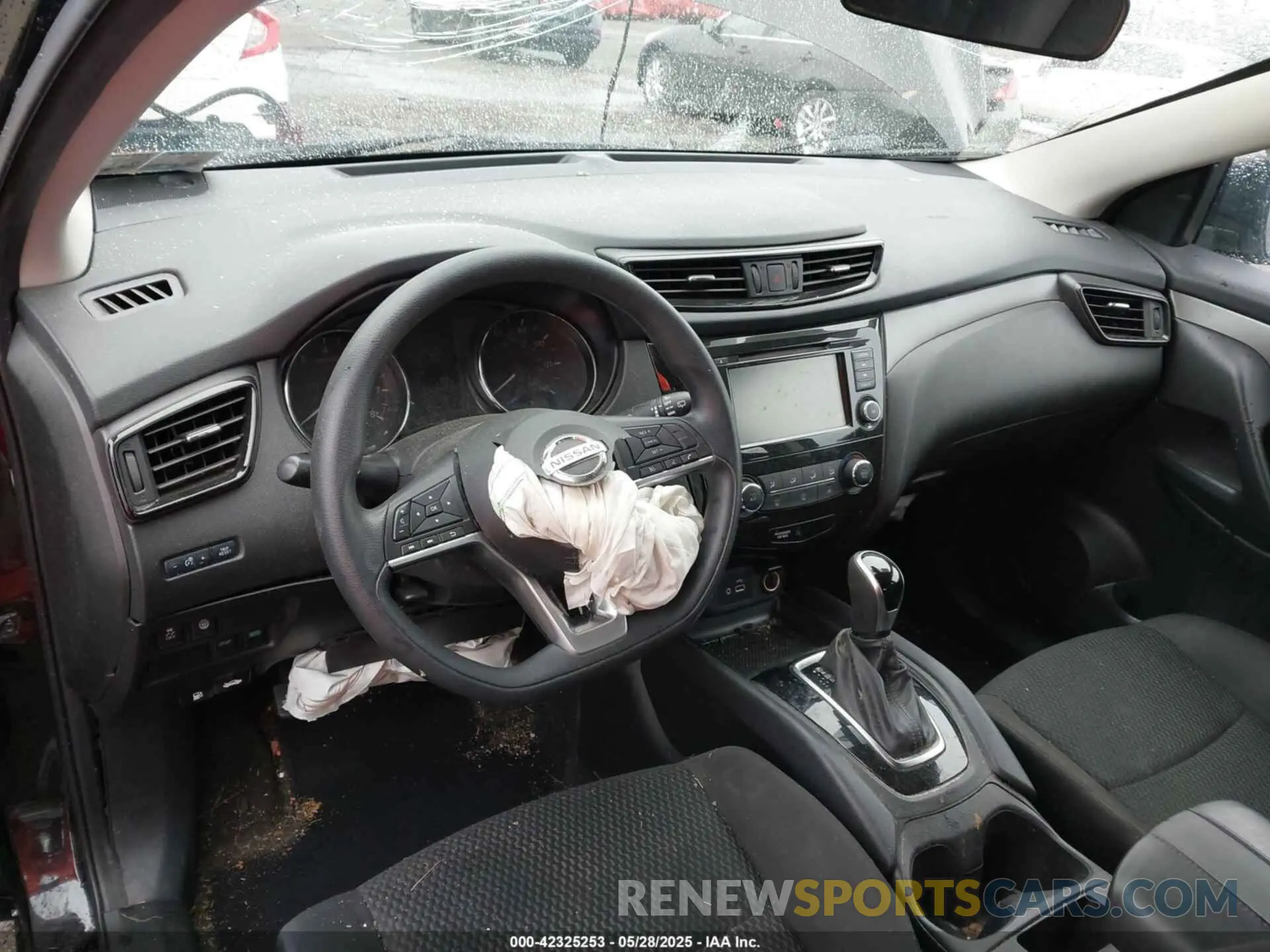 18 Photograph of a damaged car JN1BJ1CV9LW256578 NISSAN ROGUE SPORT 2020