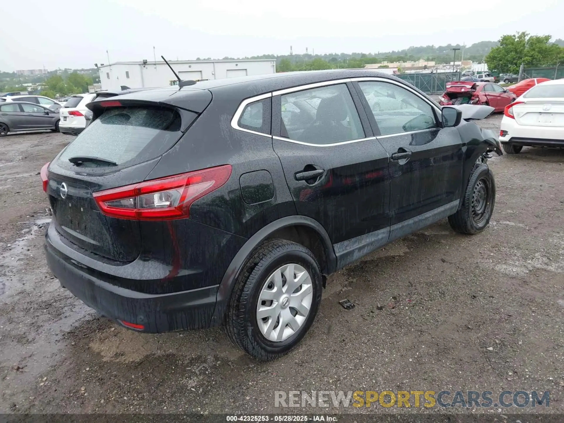 4 Photograph of a damaged car JN1BJ1CV9LW256578 NISSAN ROGUE SPORT 2020