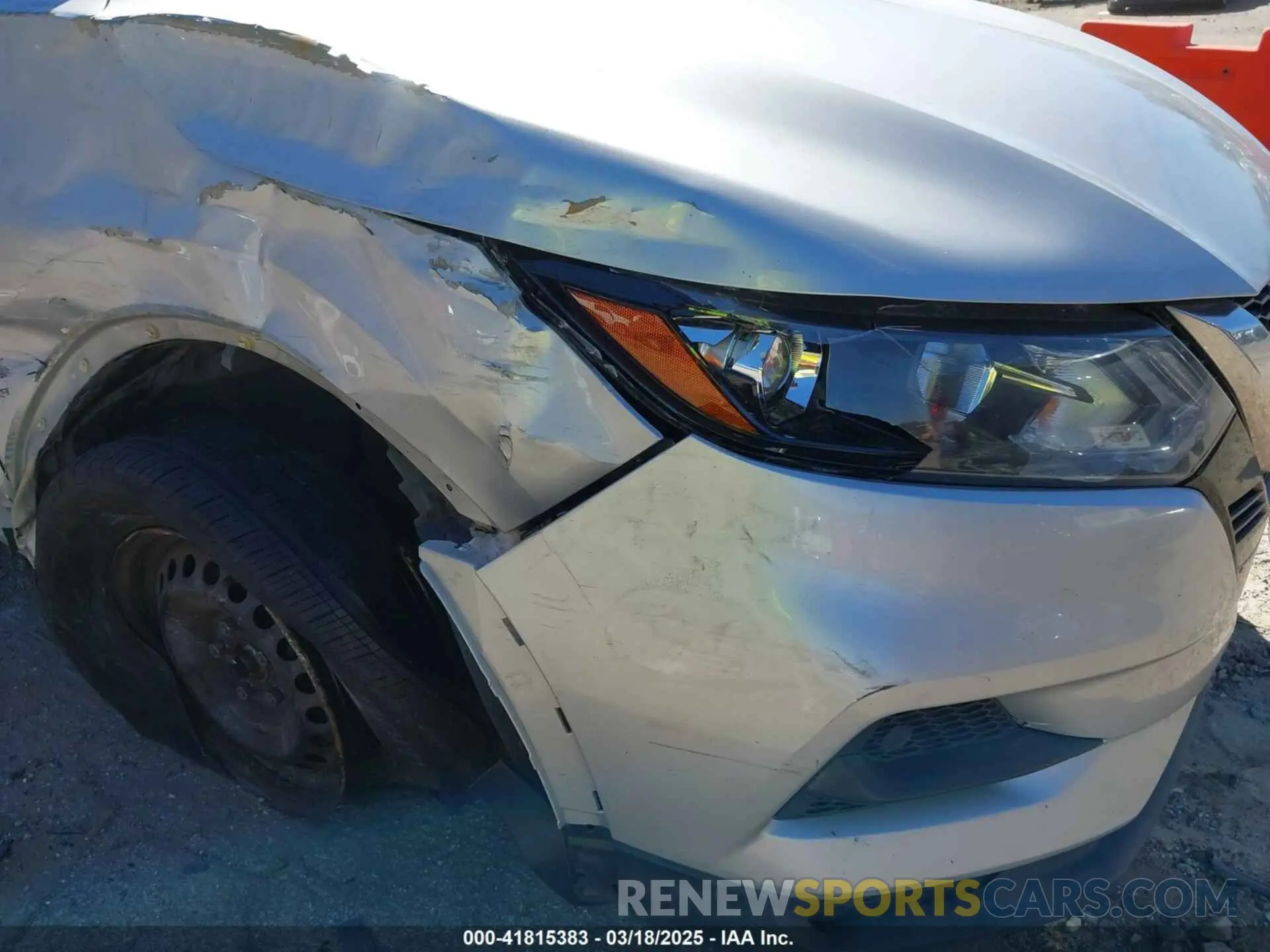 17 Photograph of a damaged car JN1BJ1CV9LW257312 NISSAN ROGUE SPORT 2020