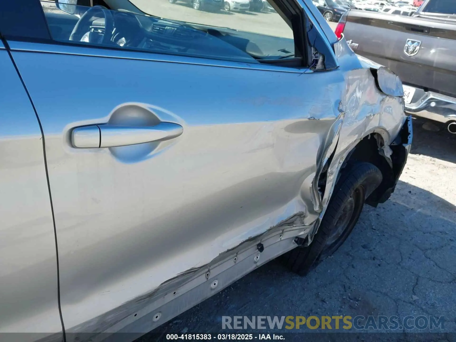 19 Photograph of a damaged car JN1BJ1CV9LW257312 NISSAN ROGUE SPORT 2020