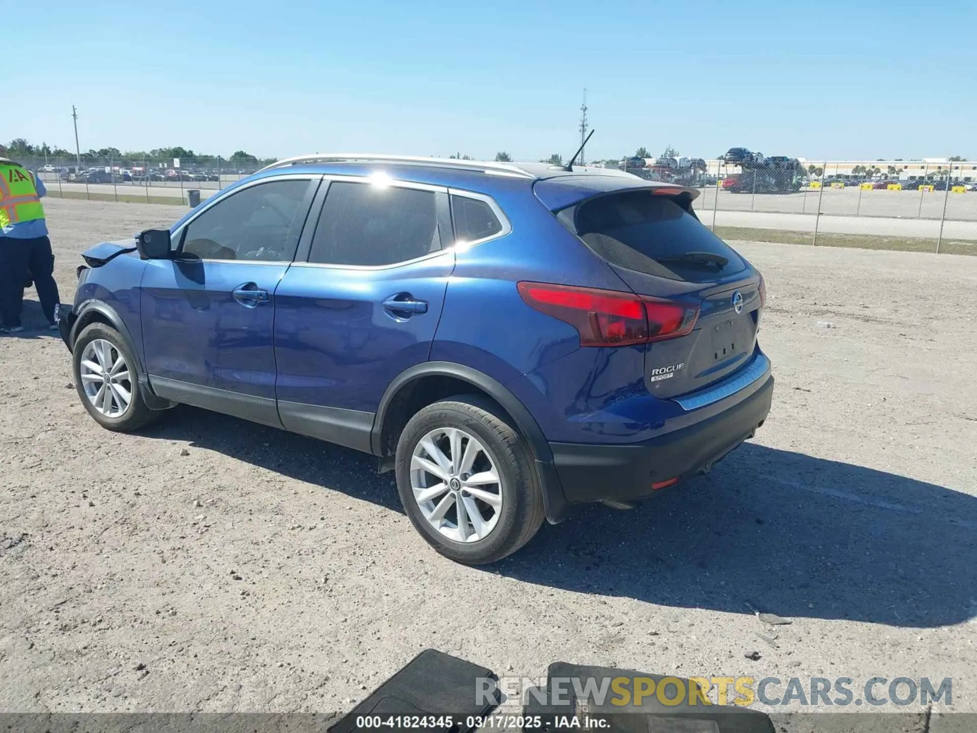3 Photograph of a damaged car JN1BJ1CVXLW256945 NISSAN ROGUE SPORT 2020