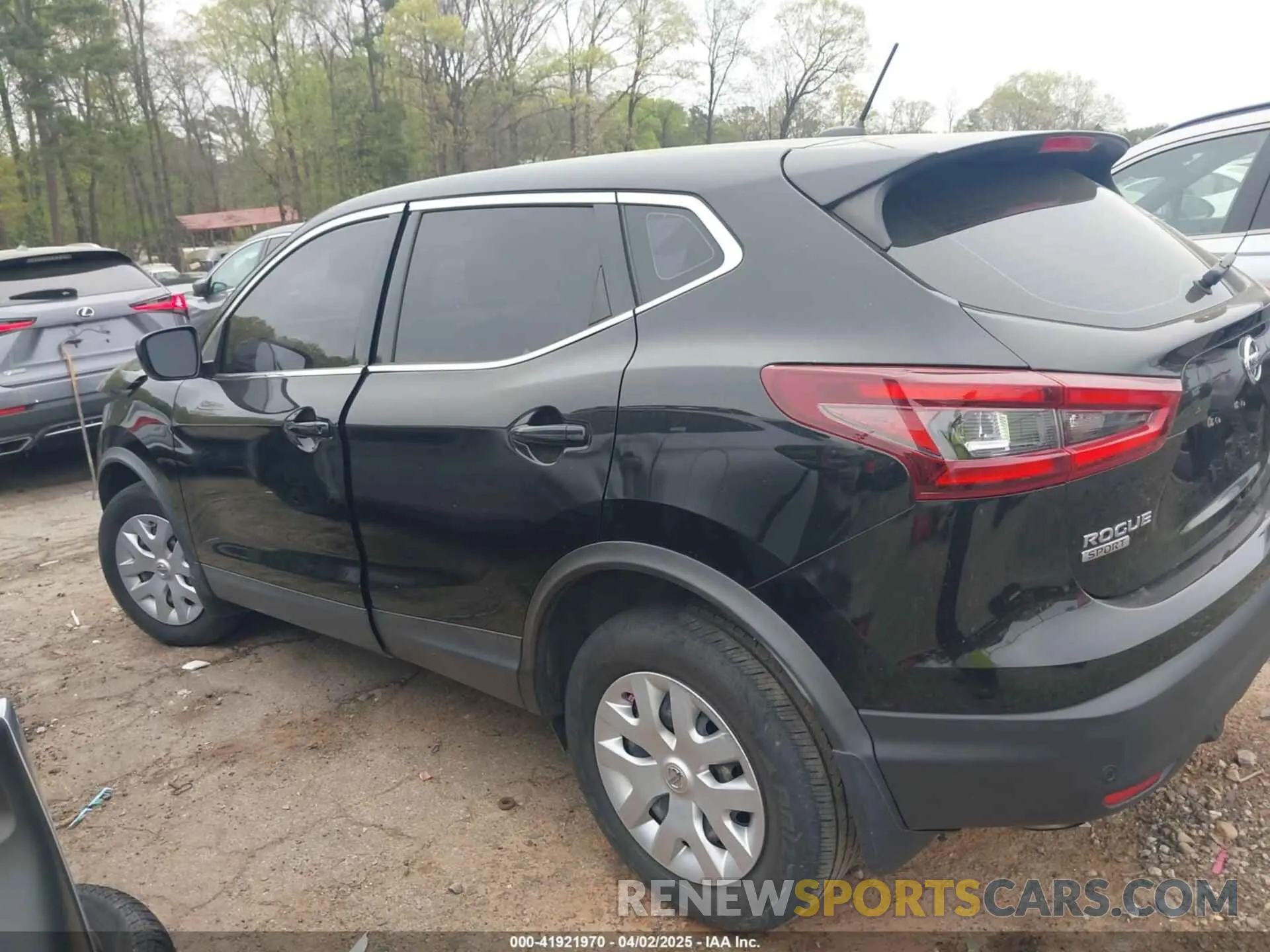 14 Photograph of a damaged car JN1BJ1CVXLW549115 NISSAN ROGUE SPORT 2020