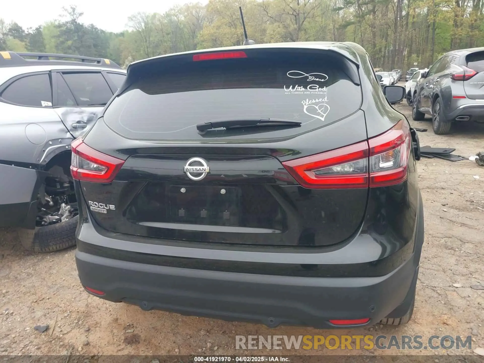 16 Photograph of a damaged car JN1BJ1CVXLW549115 NISSAN ROGUE SPORT 2020