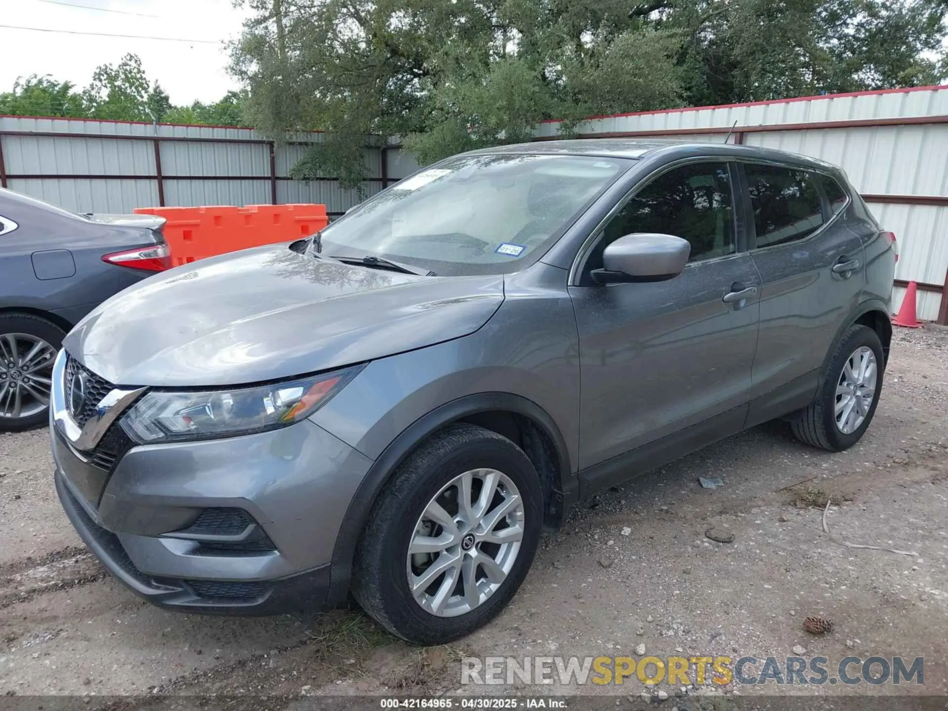 2 Photograph of a damaged car JN1BJ1CVXLW552600 NISSAN ROGUE SPORT 2020