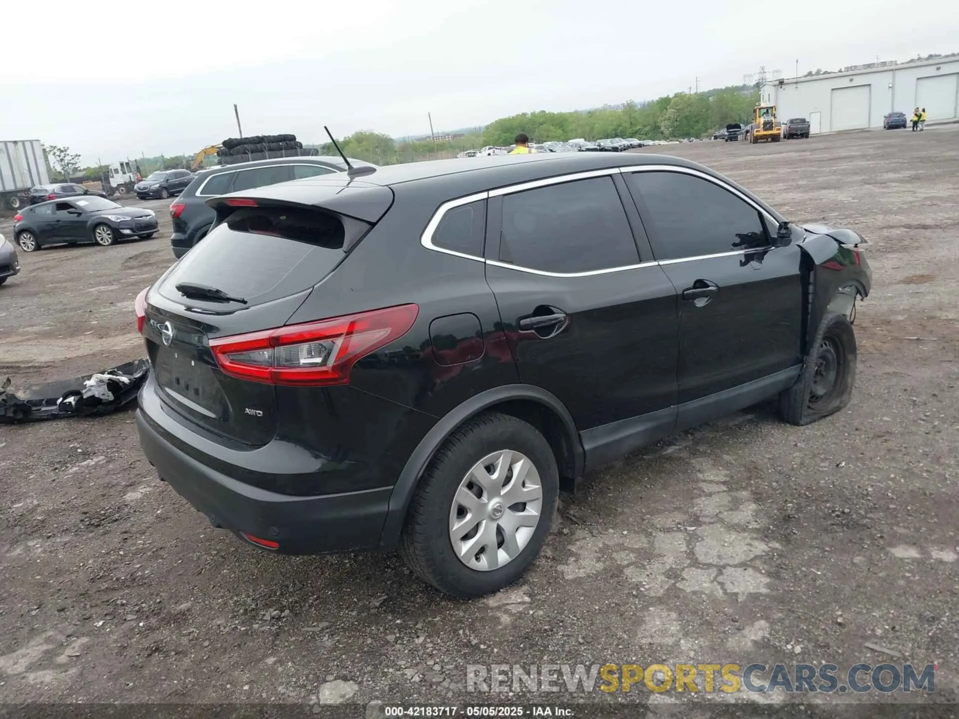 4 Photograph of a damaged car JN1BJ1CW0LW374916 NISSAN ROGUE SPORT 2020