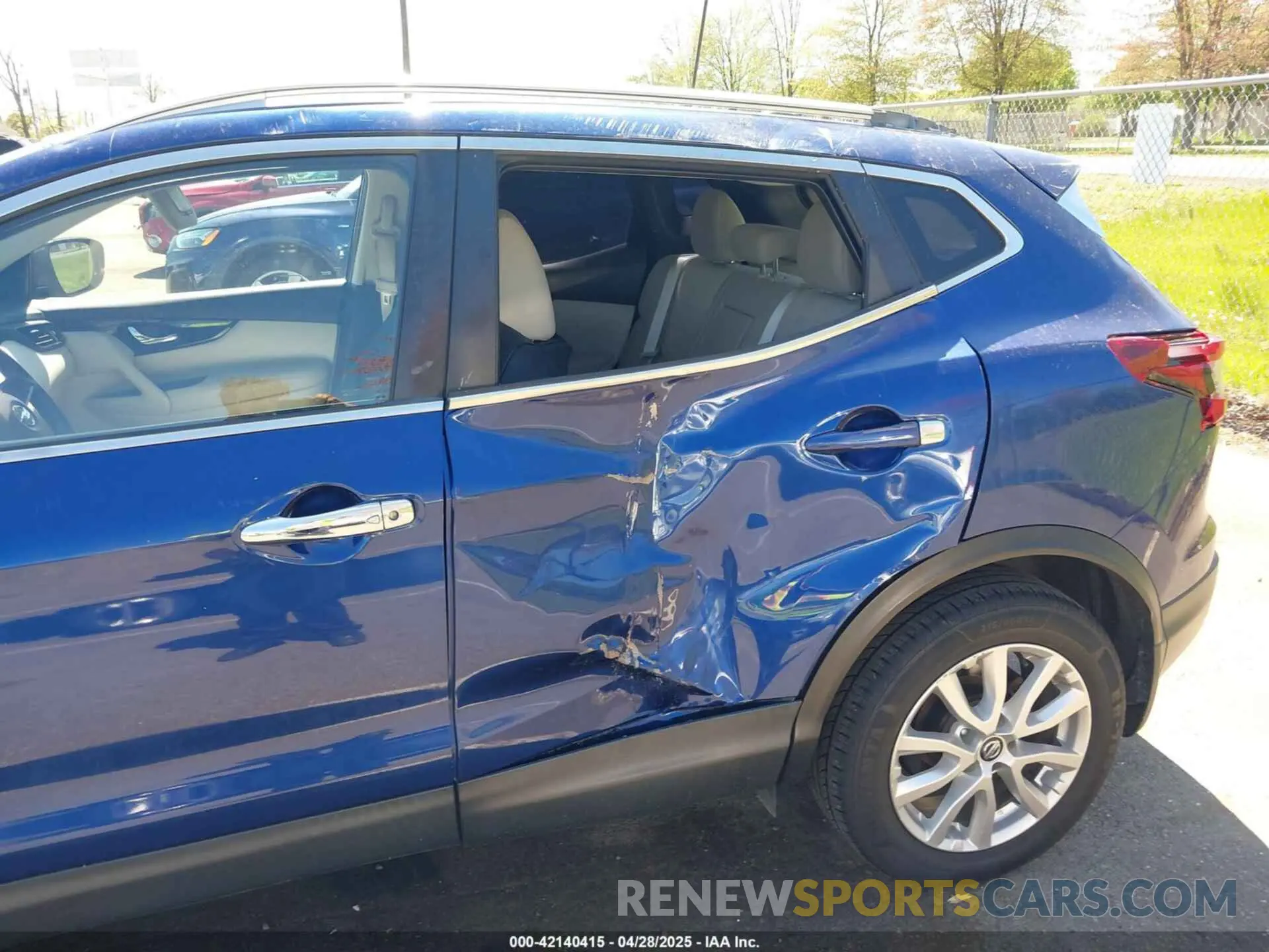 6 Photograph of a damaged car JN1BJ1CW0LW393868 NISSAN ROGUE SPORT 2020