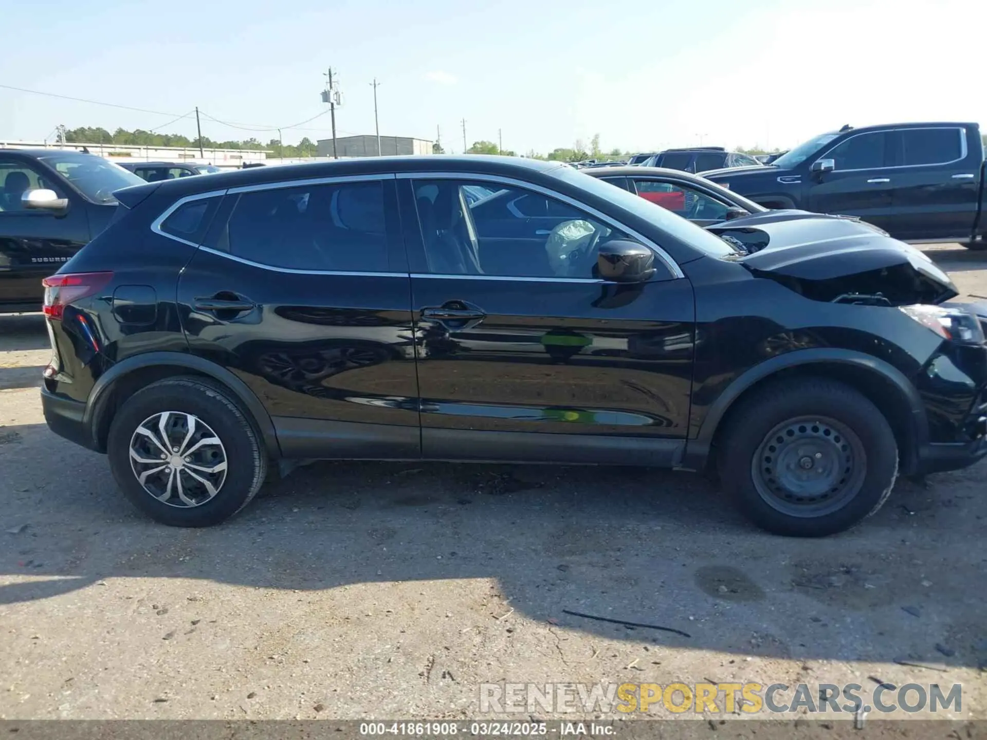 12 Photograph of a damaged car JN1BJ1CW1LW362015 NISSAN ROGUE SPORT 2020