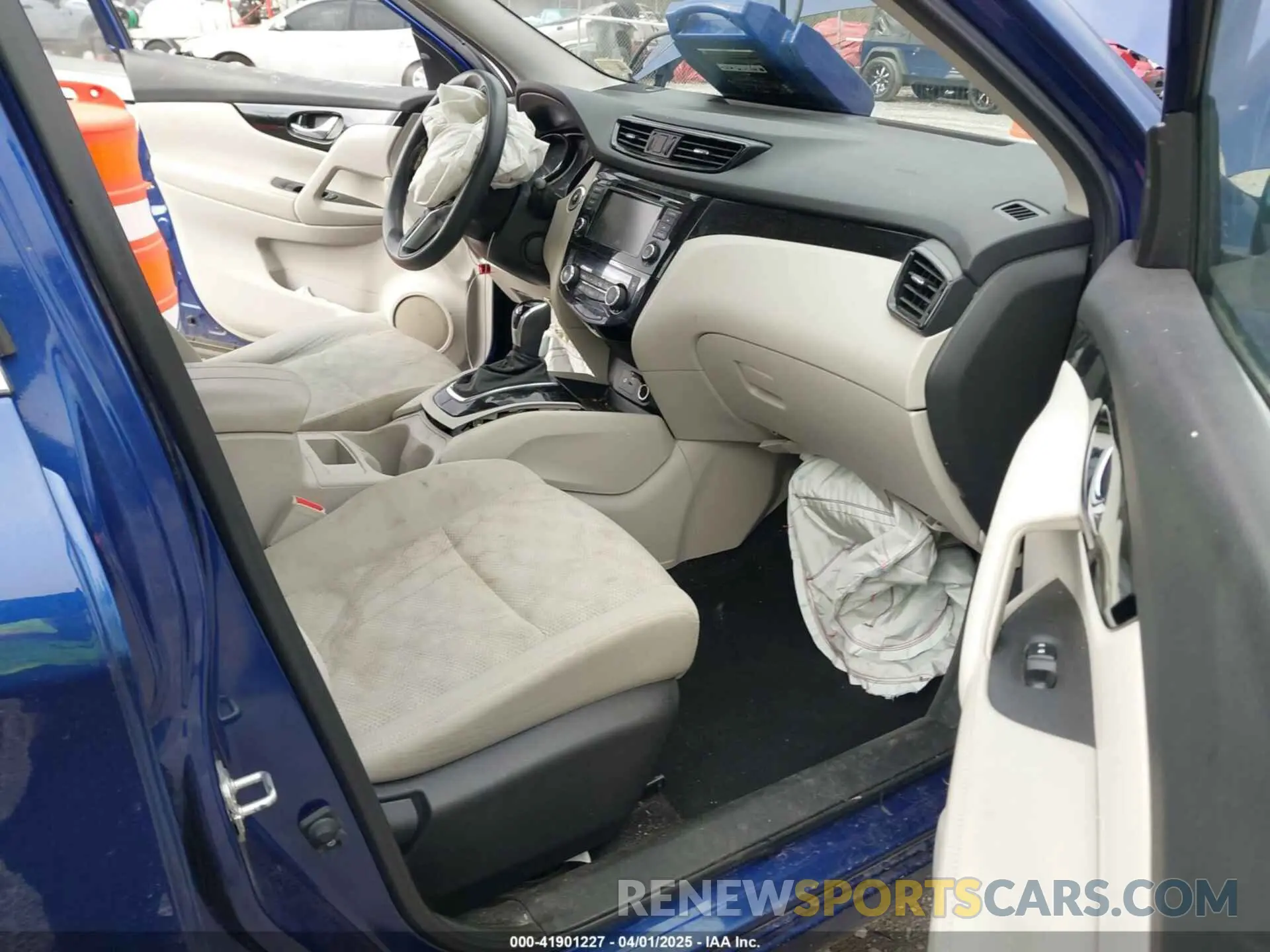5 Photograph of a damaged car JN1BJ1CW1LW391658 NISSAN ROGUE SPORT 2020