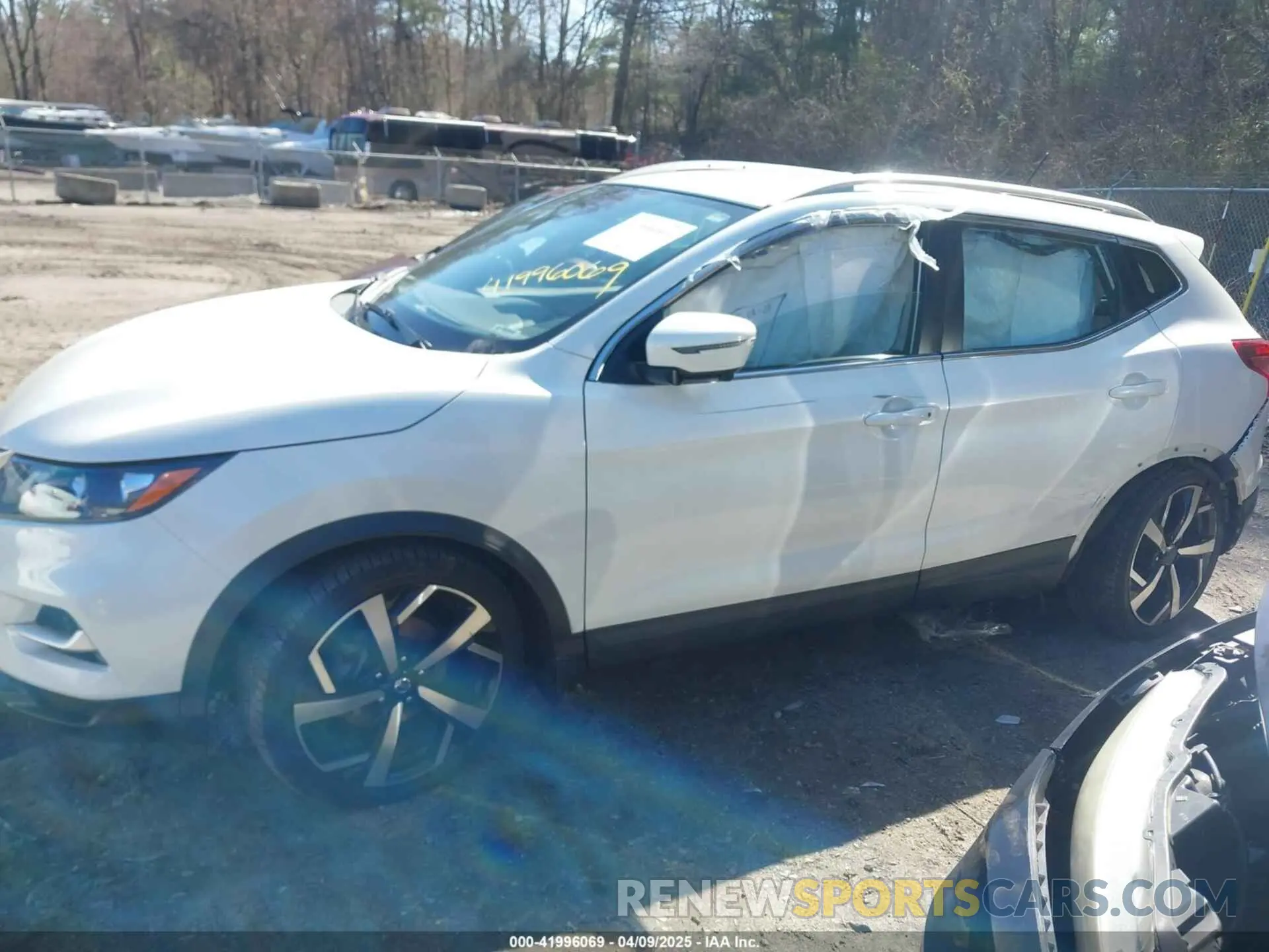 14 Photograph of a damaged car JN1BJ1CW2LW365991 NISSAN ROGUE SPORT 2020