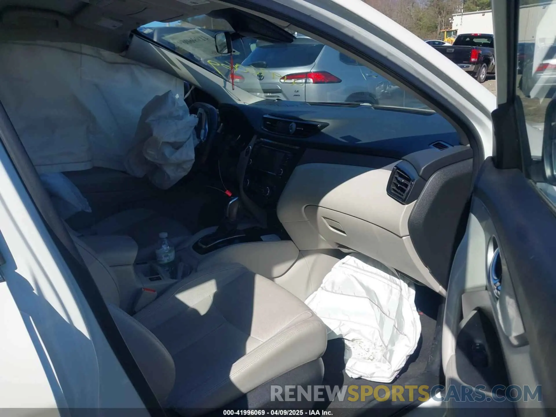 5 Photograph of a damaged car JN1BJ1CW2LW365991 NISSAN ROGUE SPORT 2020