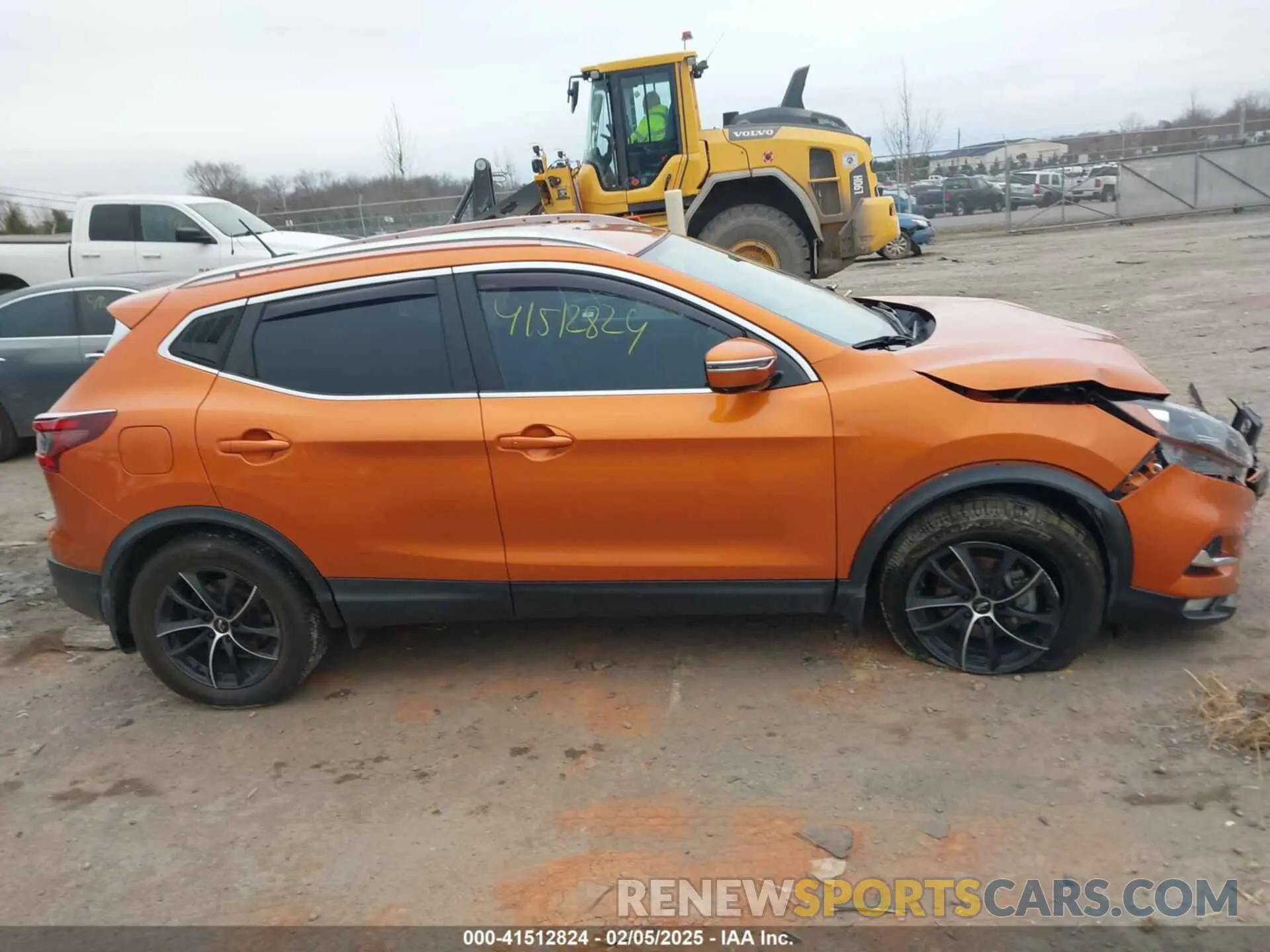 13 Photograph of a damaged car JN1BJ1CW3LW373260 NISSAN ROGUE SPORT 2020