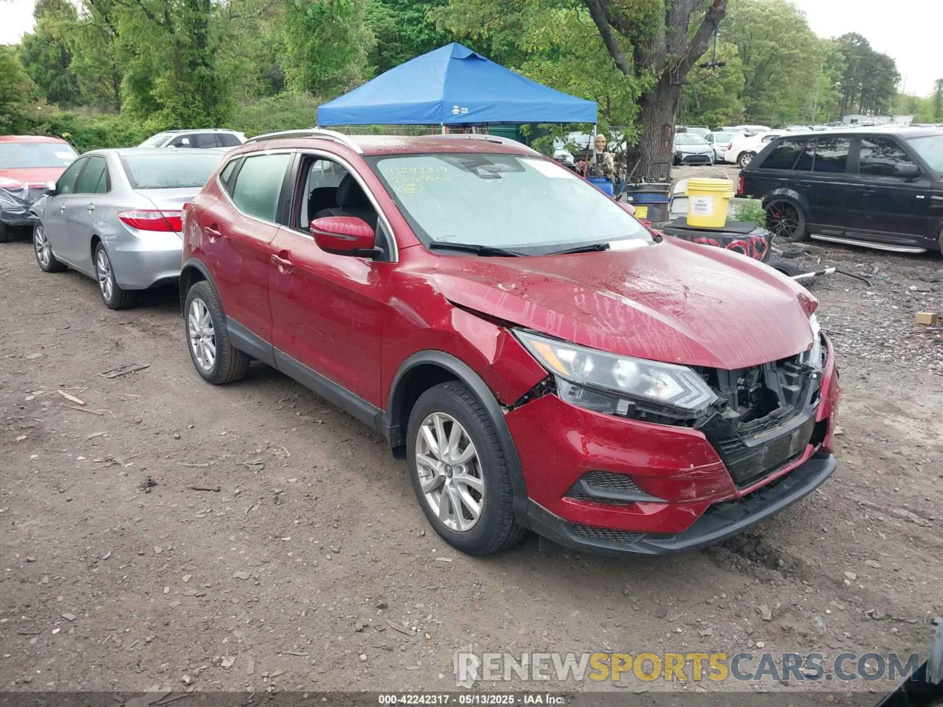 1 Photograph of a damaged car JN1BJ1CW4LW377205 NISSAN ROGUE SPORT 2020