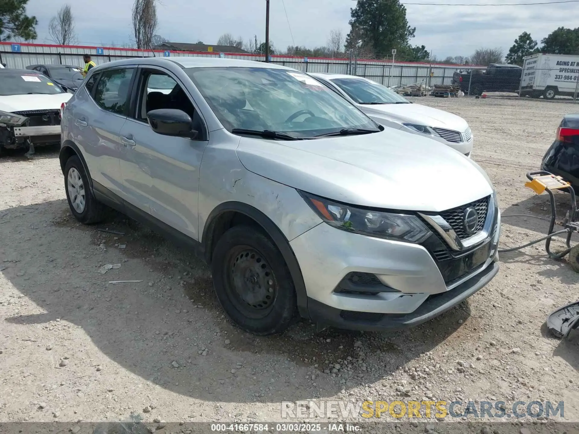 1 Photograph of a damaged car JN1BJ1CW4LW641720 NISSAN ROGUE SPORT 2020