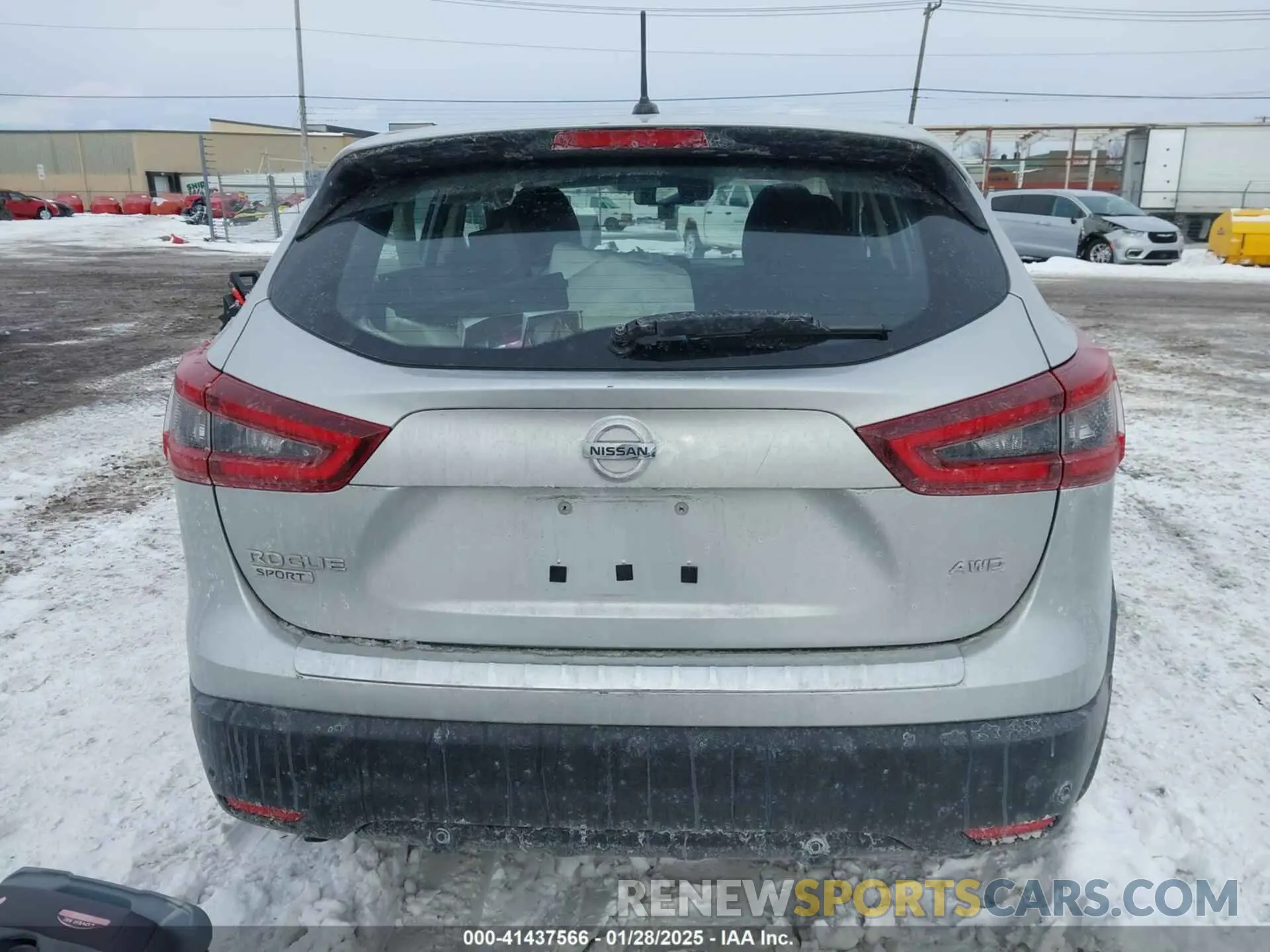 15 Photograph of a damaged car JN1BJ1CW5LW369453 NISSAN ROGUE SPORT 2020