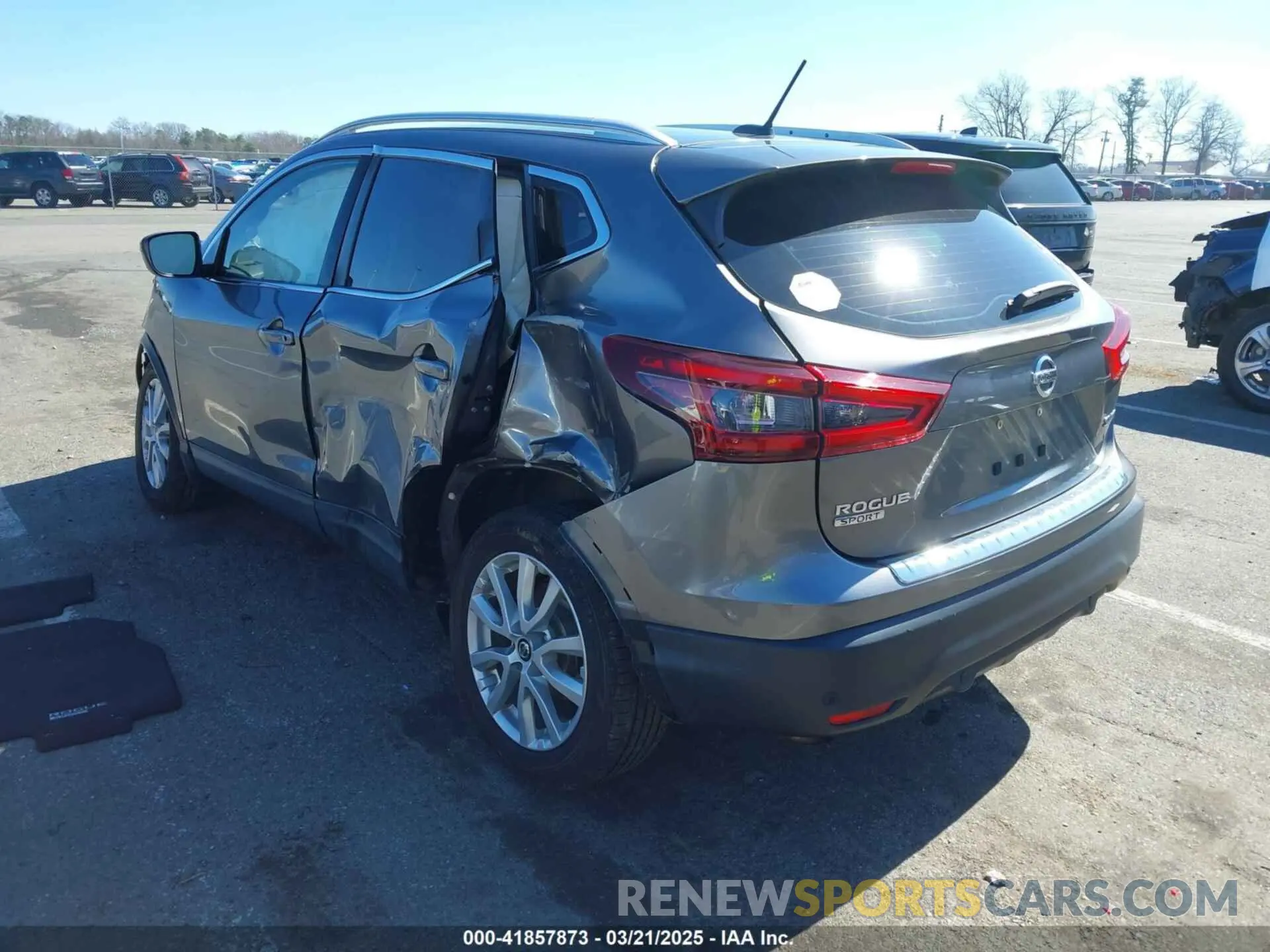 3 Photograph of a damaged car JN1BJ1CW5LW387161 NISSAN ROGUE SPORT 2020