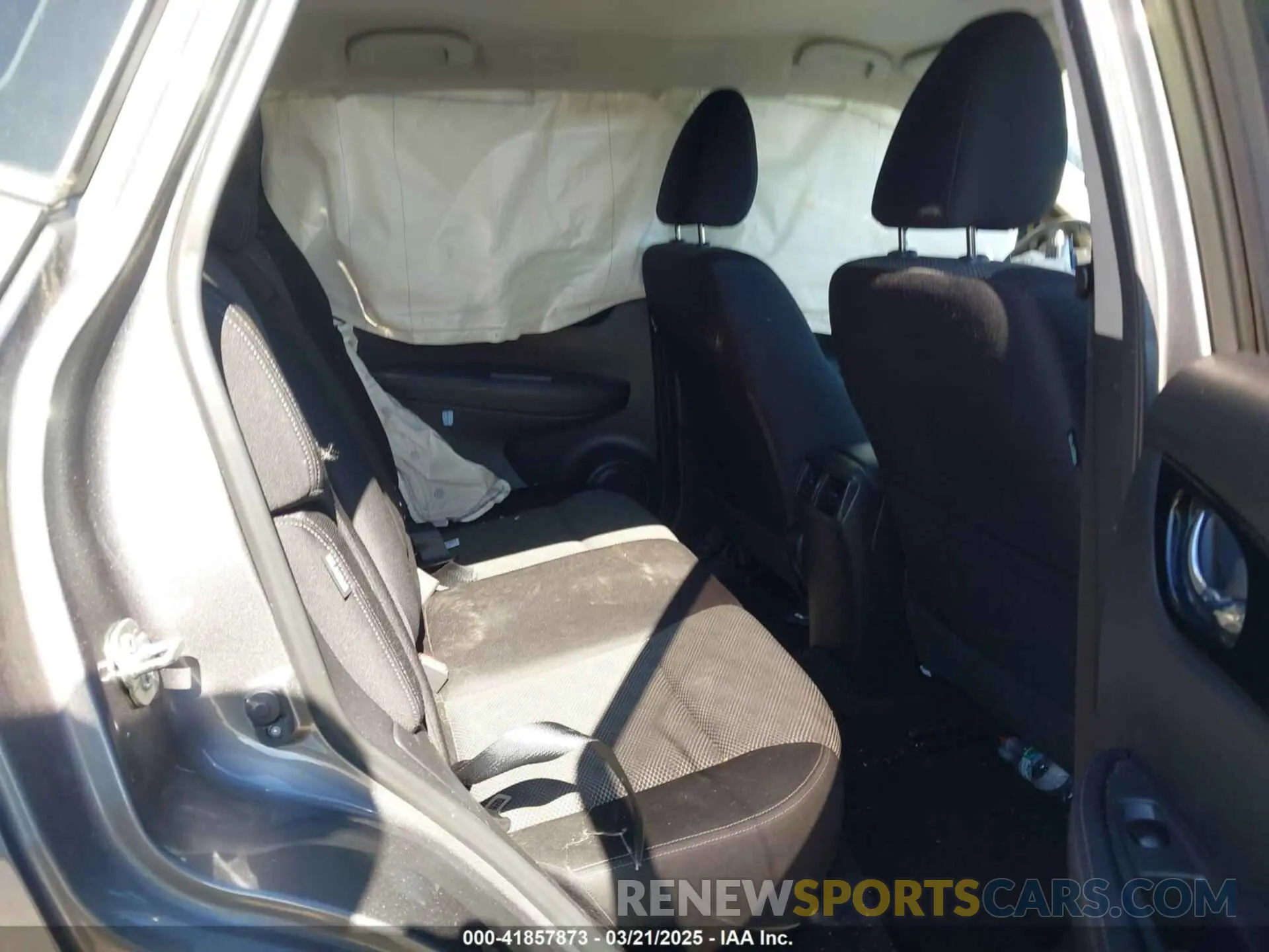 8 Photograph of a damaged car JN1BJ1CW5LW387161 NISSAN ROGUE SPORT 2020