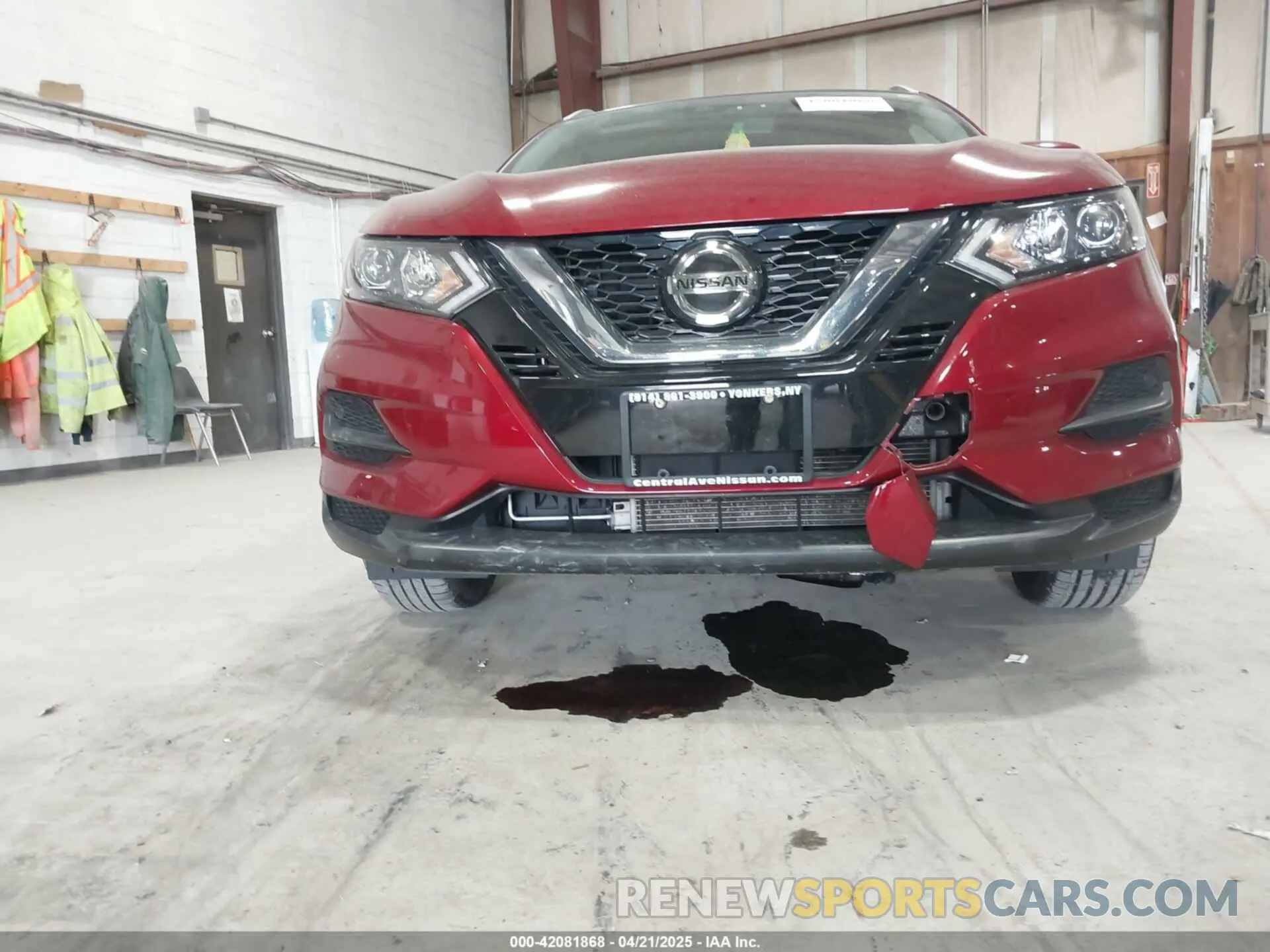 19 Photograph of a damaged car JN1BJ1CW5LW388780 NISSAN ROGUE SPORT 2020