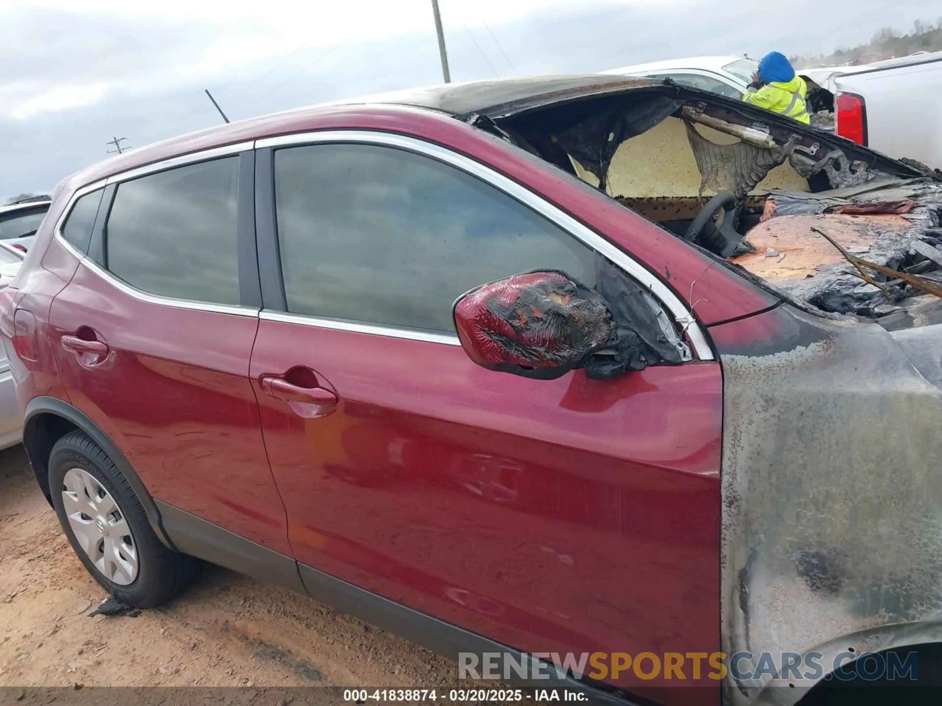 12 Photograph of a damaged car JN1BJ1CW5LW388911 NISSAN ROGUE SPORT 2020