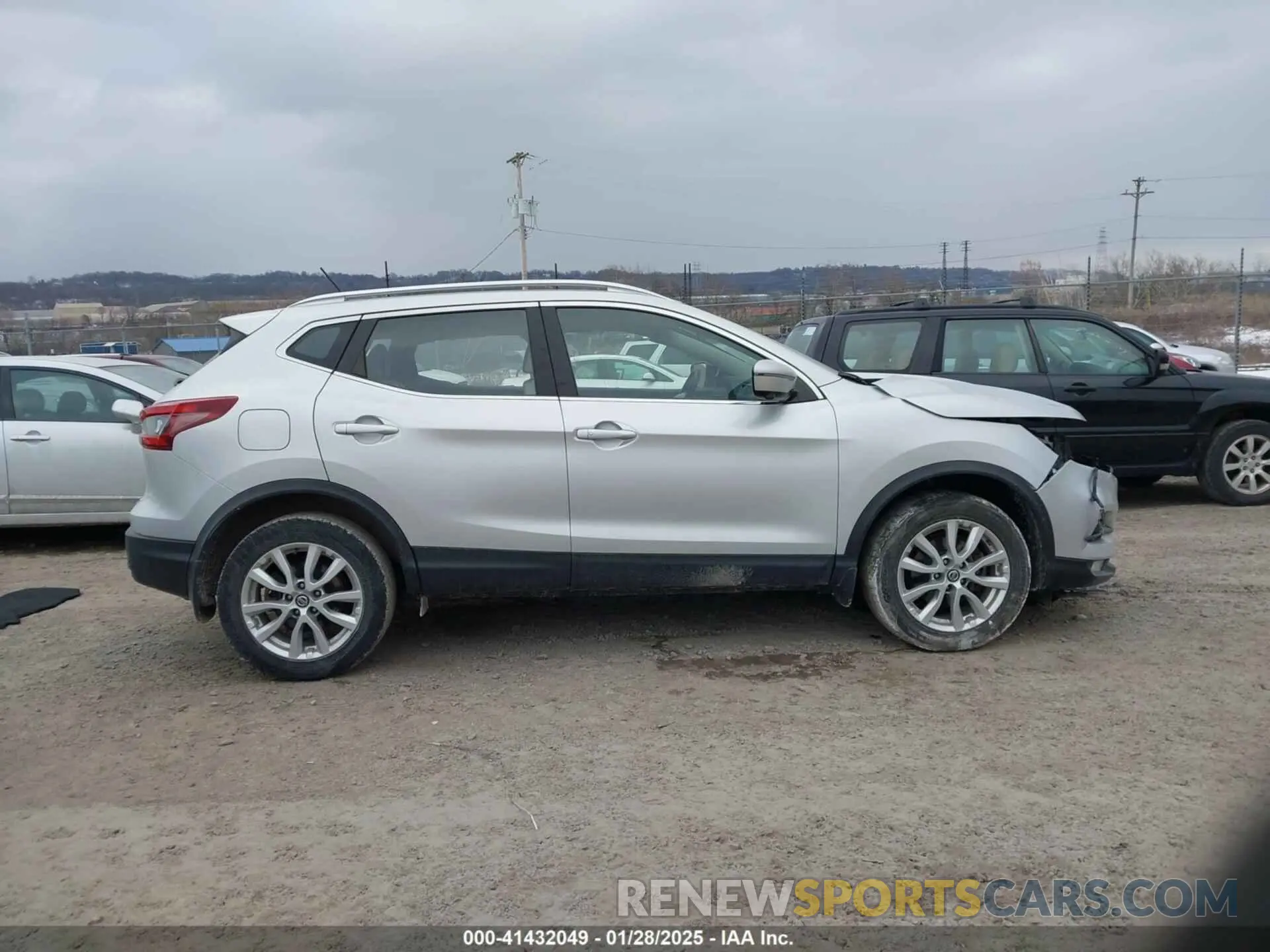 14 Photograph of a damaged car JN1BJ1CW5LW390349 NISSAN ROGUE SPORT 2020