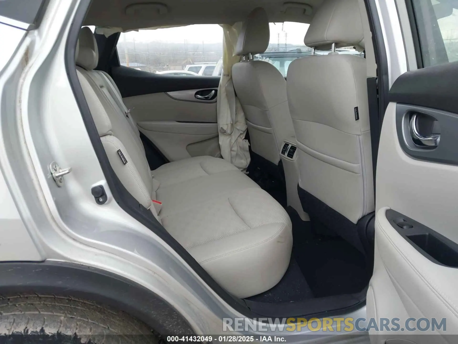 8 Photograph of a damaged car JN1BJ1CW5LW390349 NISSAN ROGUE SPORT 2020