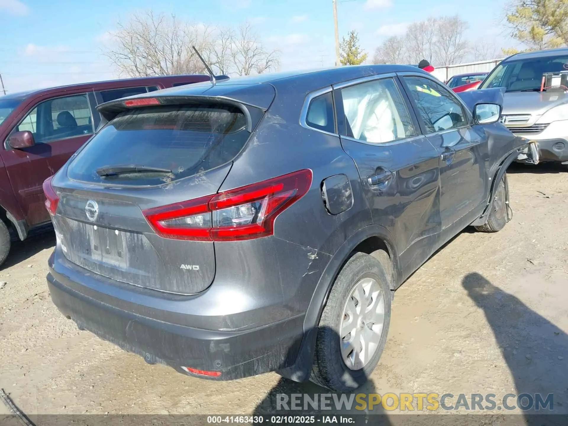 4 Photograph of a damaged car JN1BJ1CW5LW393364 NISSAN ROGUE SPORT 2020