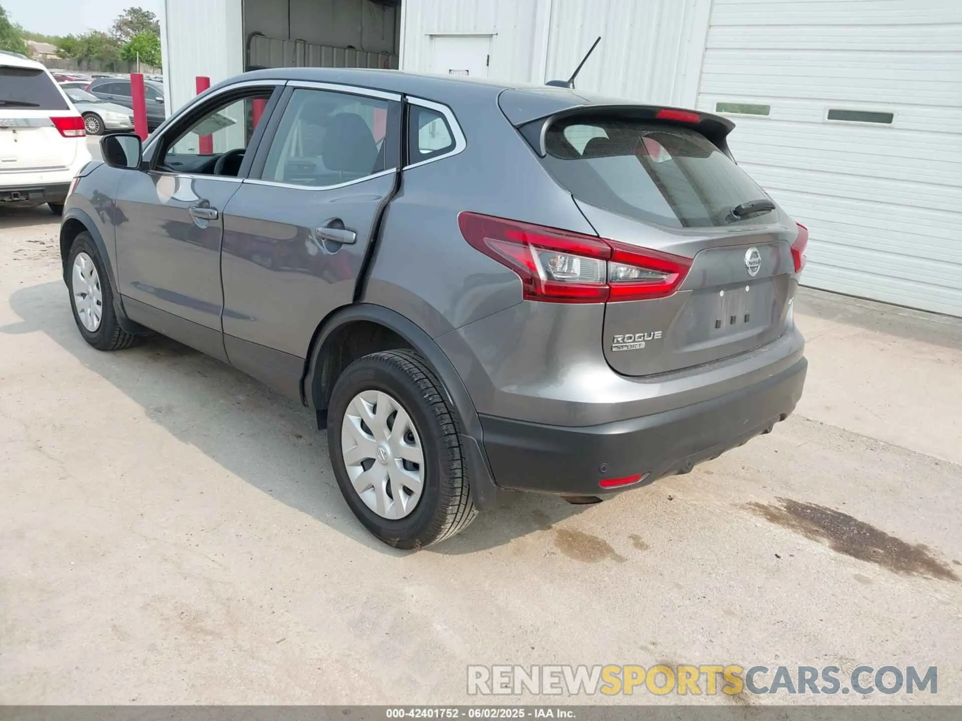 3 Photograph of a damaged car JN1BJ1CW5LW646991 NISSAN ROGUE SPORT 2020