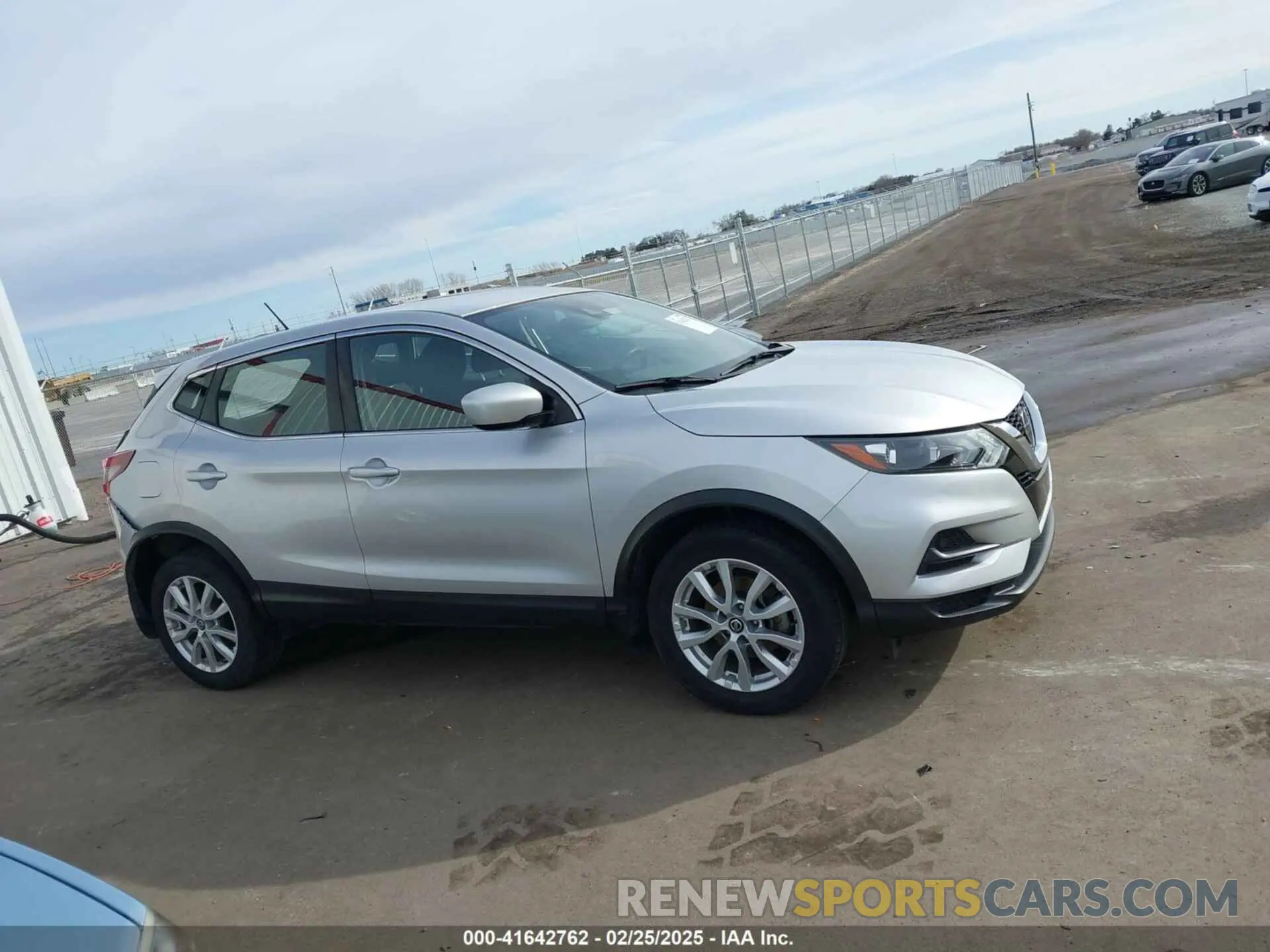 13 Photograph of a damaged car JN1BJ1CW5LW648269 NISSAN ROGUE SPORT 2020