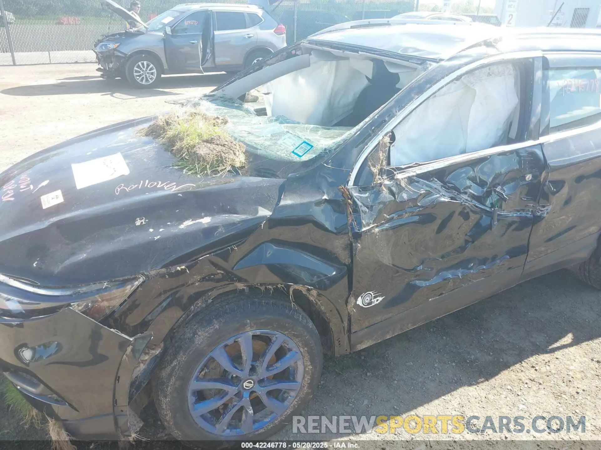 6 Photograph of a damaged car JN1BJ1CW5LW650295 NISSAN ROGUE SPORT 2020